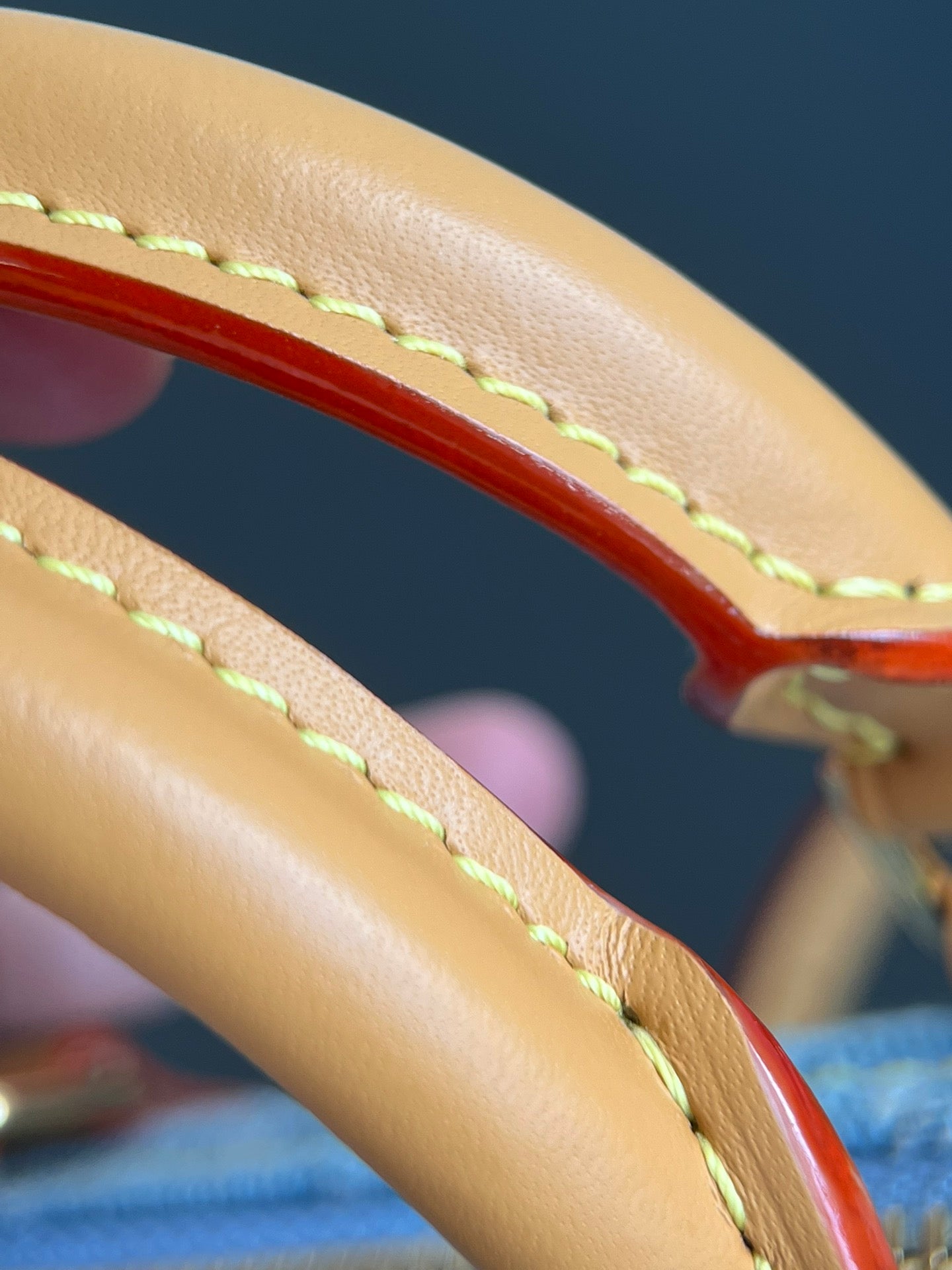 양 공장 / 루이비통 미니 베개 가방