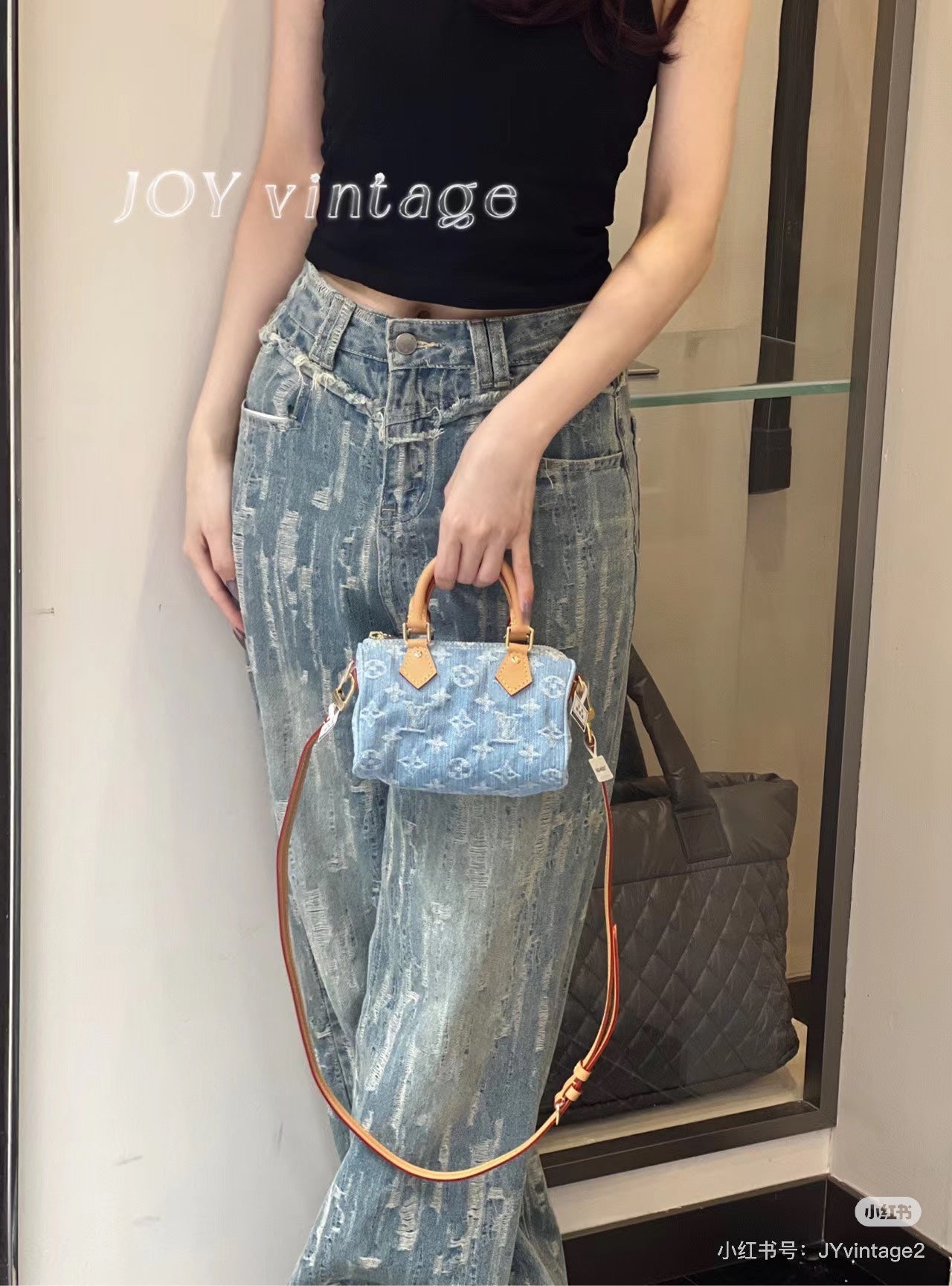 양 공장 / 루이비통 미니 베개 가방