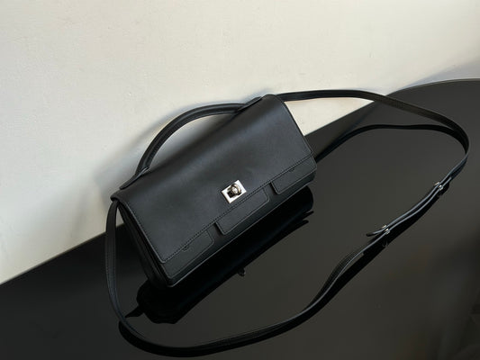 양 공장 / 발렌시아가 핸드백