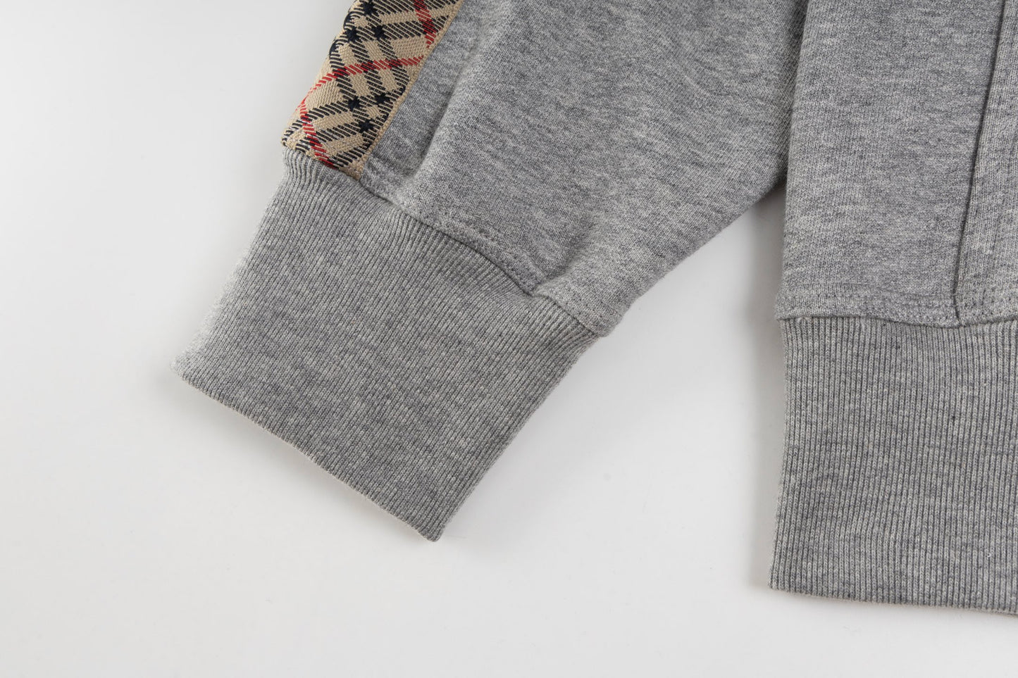 체인2호 / 버버리 남성 후드티 셔츠