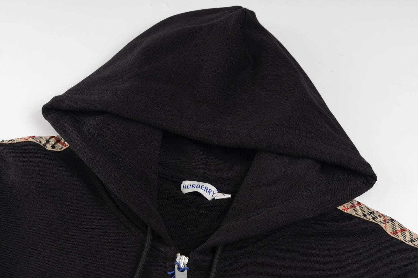 체인2호 / 버버리 남성 후드티 셔츠
