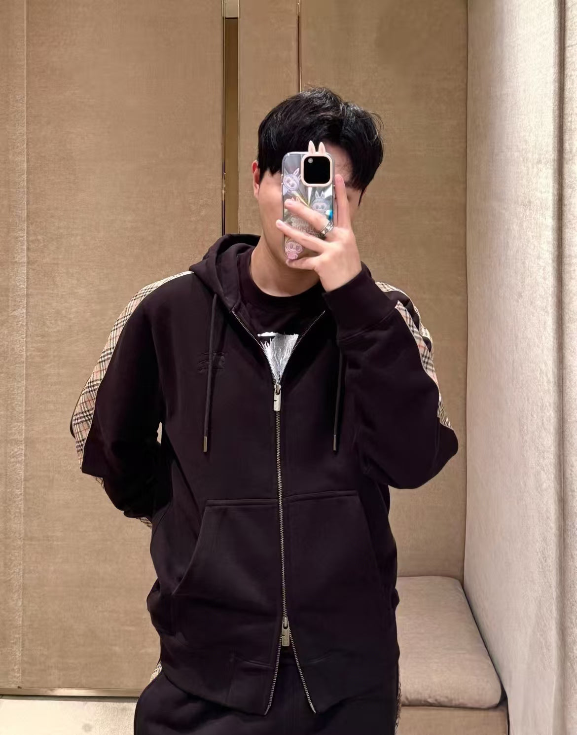 체인2호 / 버버리 남성 후드티 셔츠