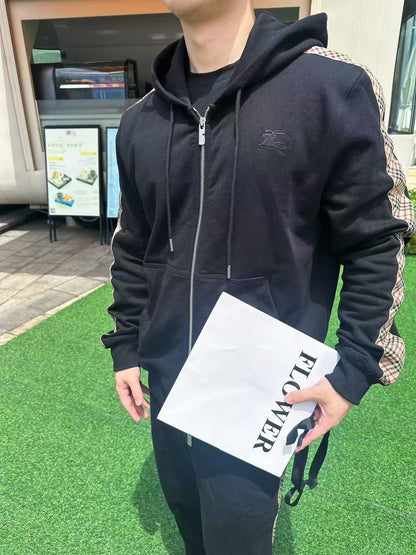 체인2호 / 버버리 남성 후드티 셔츠