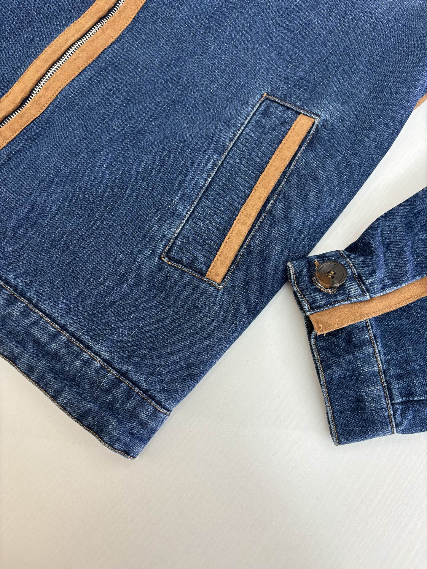 체인2호 / 미우미우 여성 데님 재킷