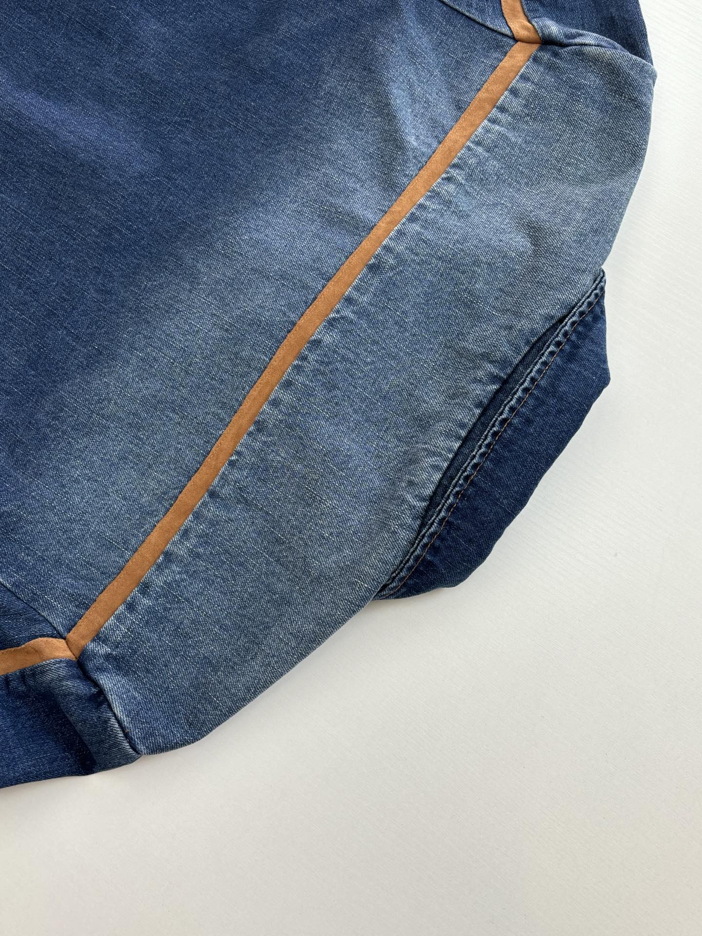 체인2호 / 미우미우 여성 데님 재킷