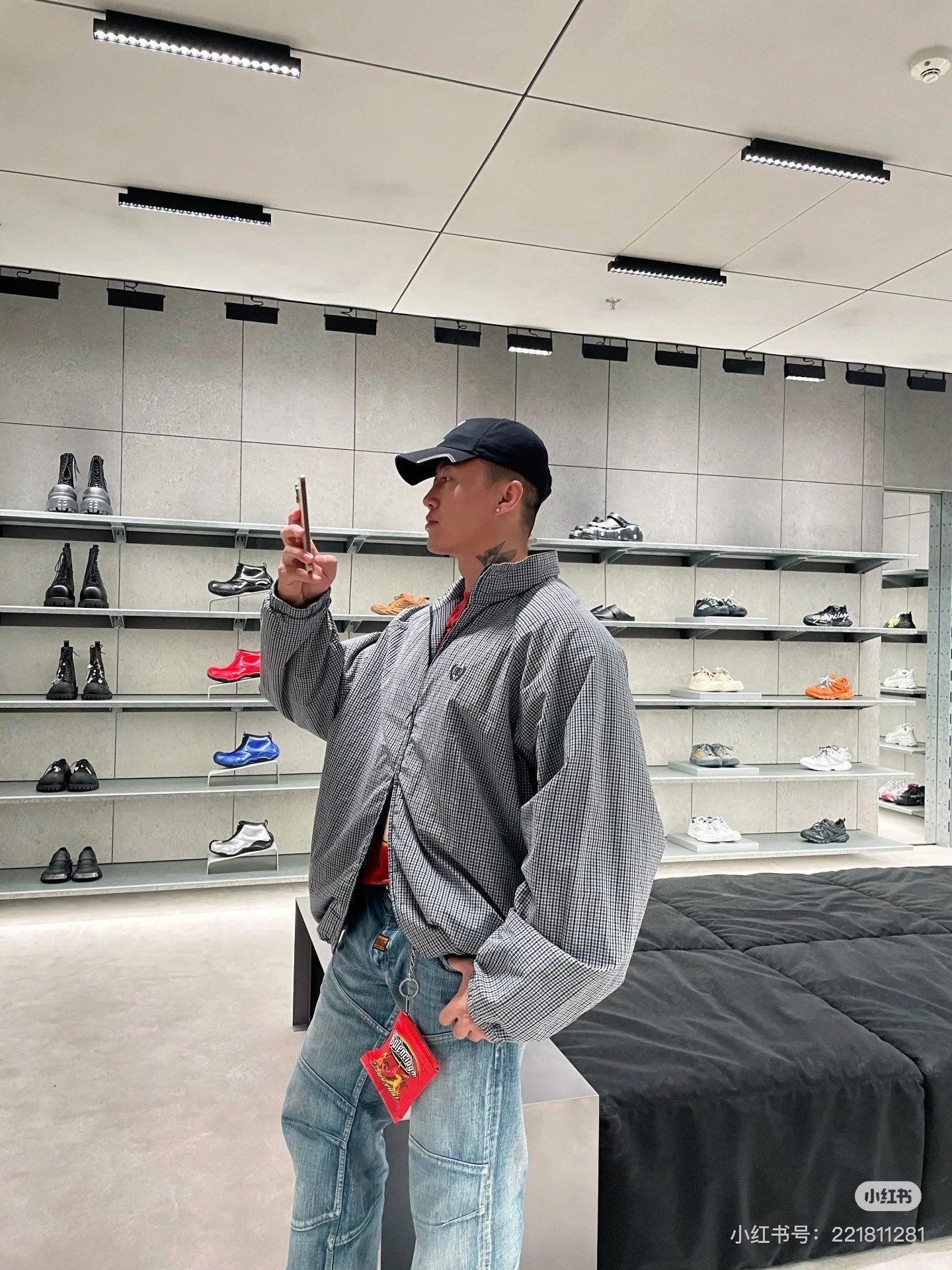 체인2호 / 발렌시아가 남성 여성 체크 코트