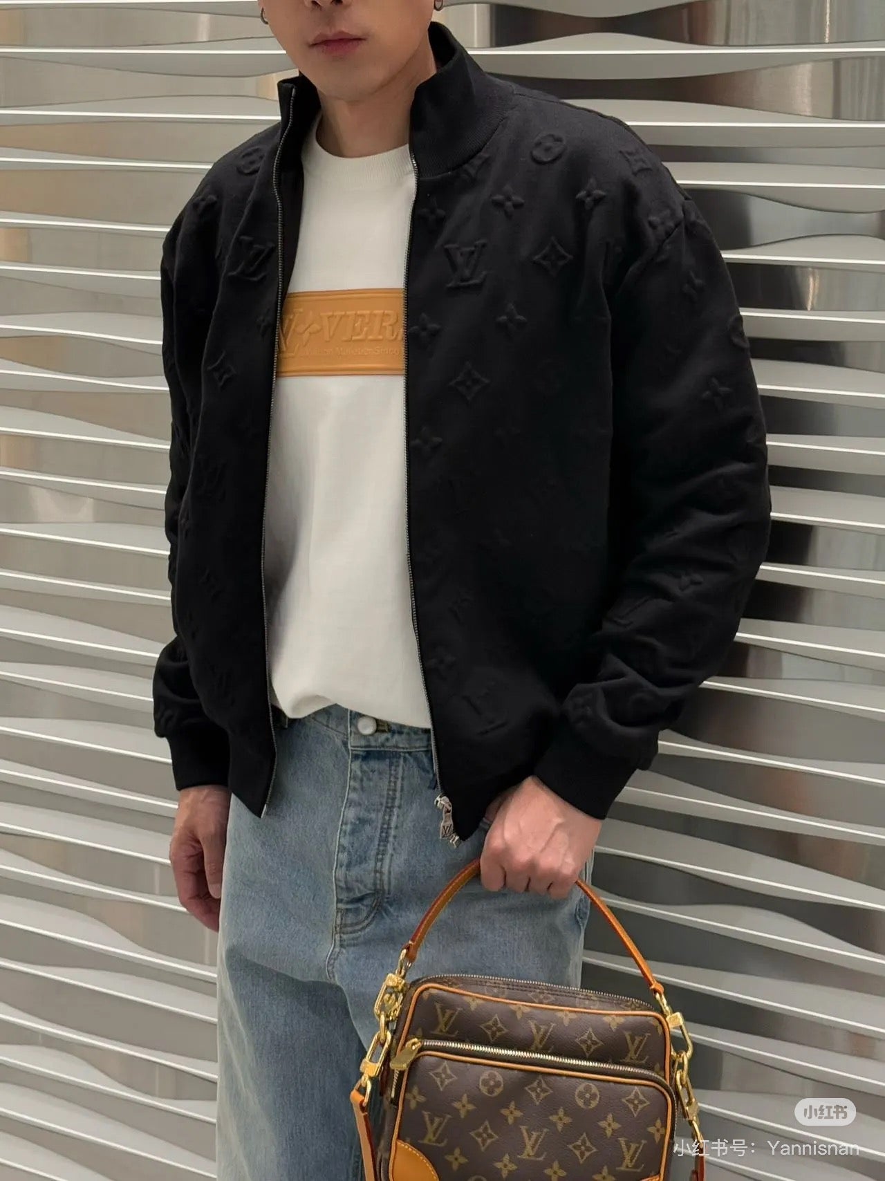 체인2호 / 루이비통 남성 엠보 니트