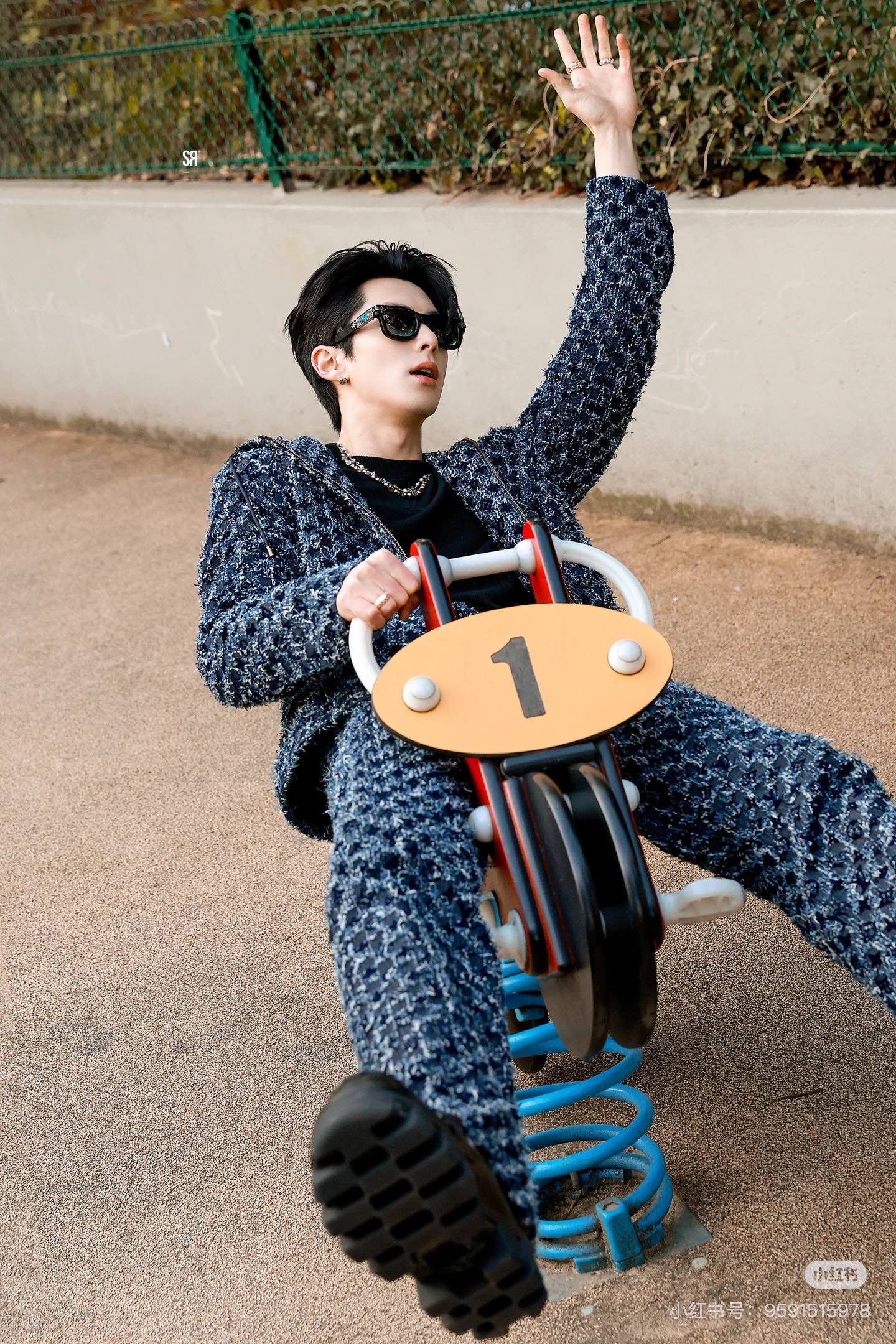 체인2호 / 루이비통 남성 여성 수술 데님 코트