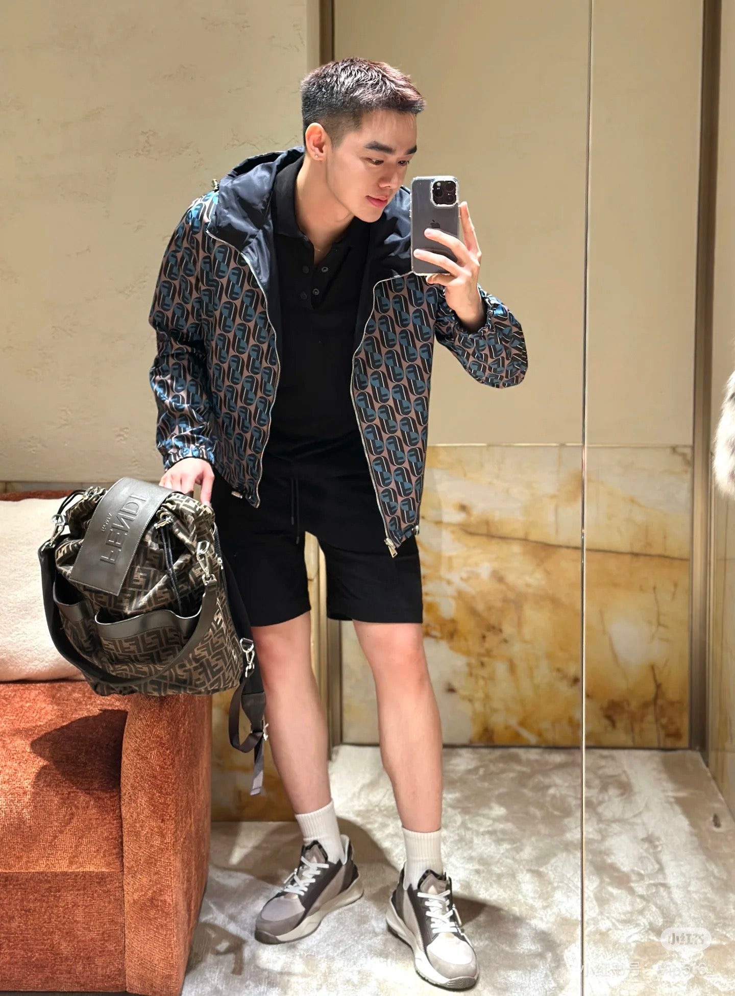 체인2호 / 펜디 남성 양면 재킷