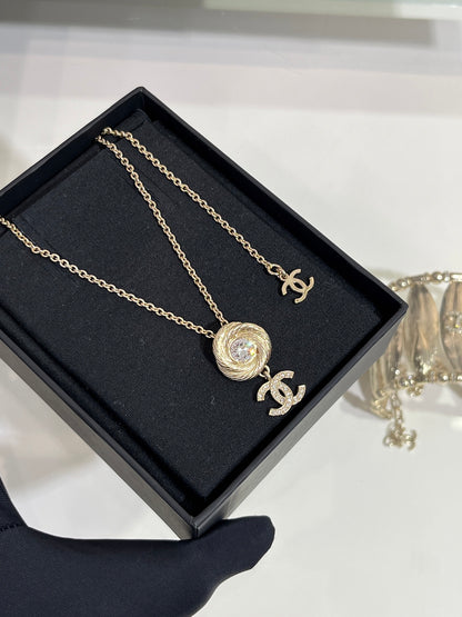 보스 악세사리 / 샤넬 여성 원형 목걸이