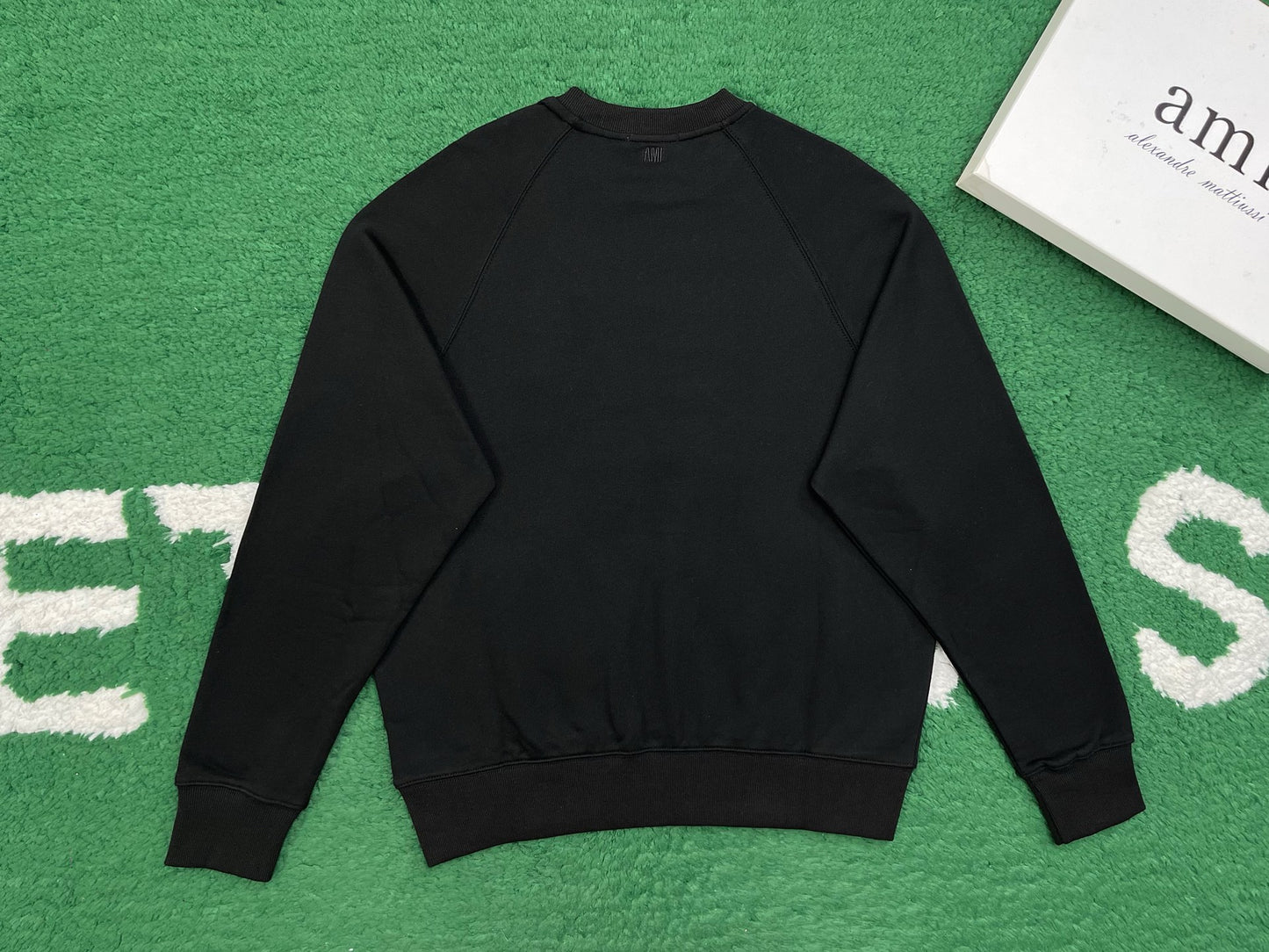 R공장 / 아미 남성 맨투맨