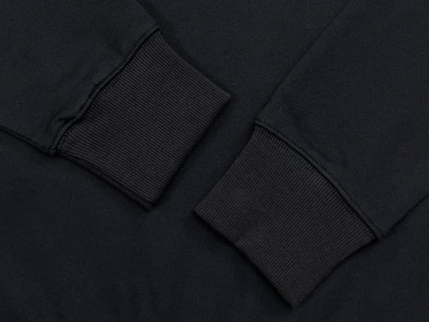 R공장 / 아미 남성 맨투맨