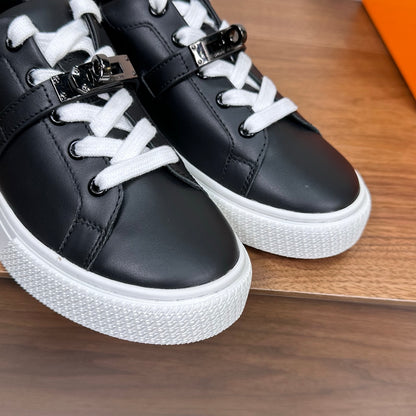 빙 공장 / 에르메스 커플 스니커즈 단색 가죽 로퍼