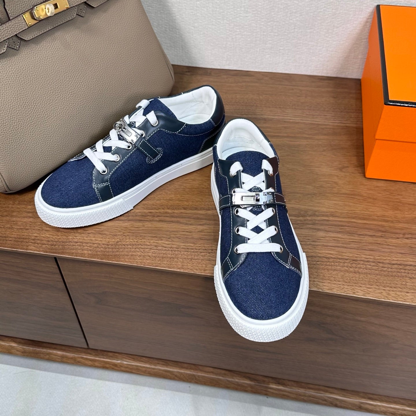 빙 공장 / 에르메스 커플 스니커즈