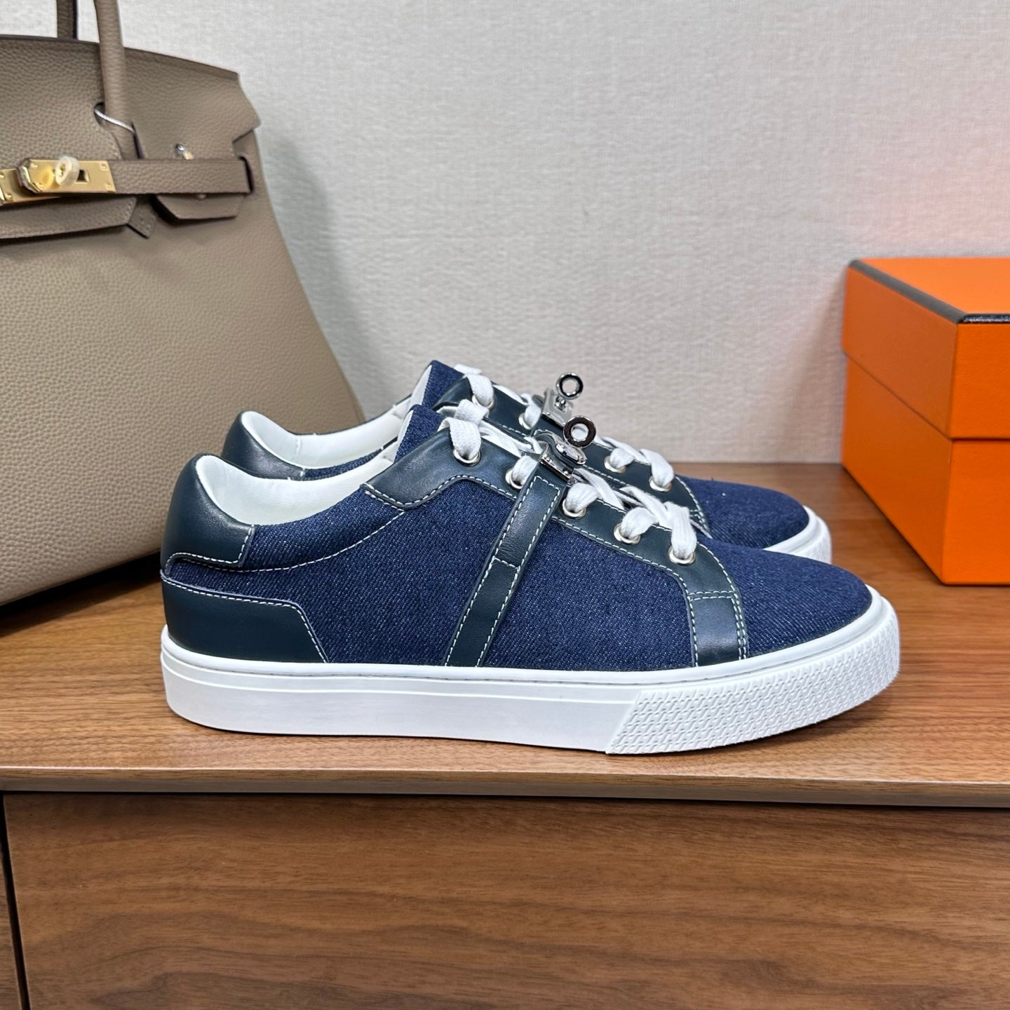 빙 공장 / 에르메스 커플 스니커즈