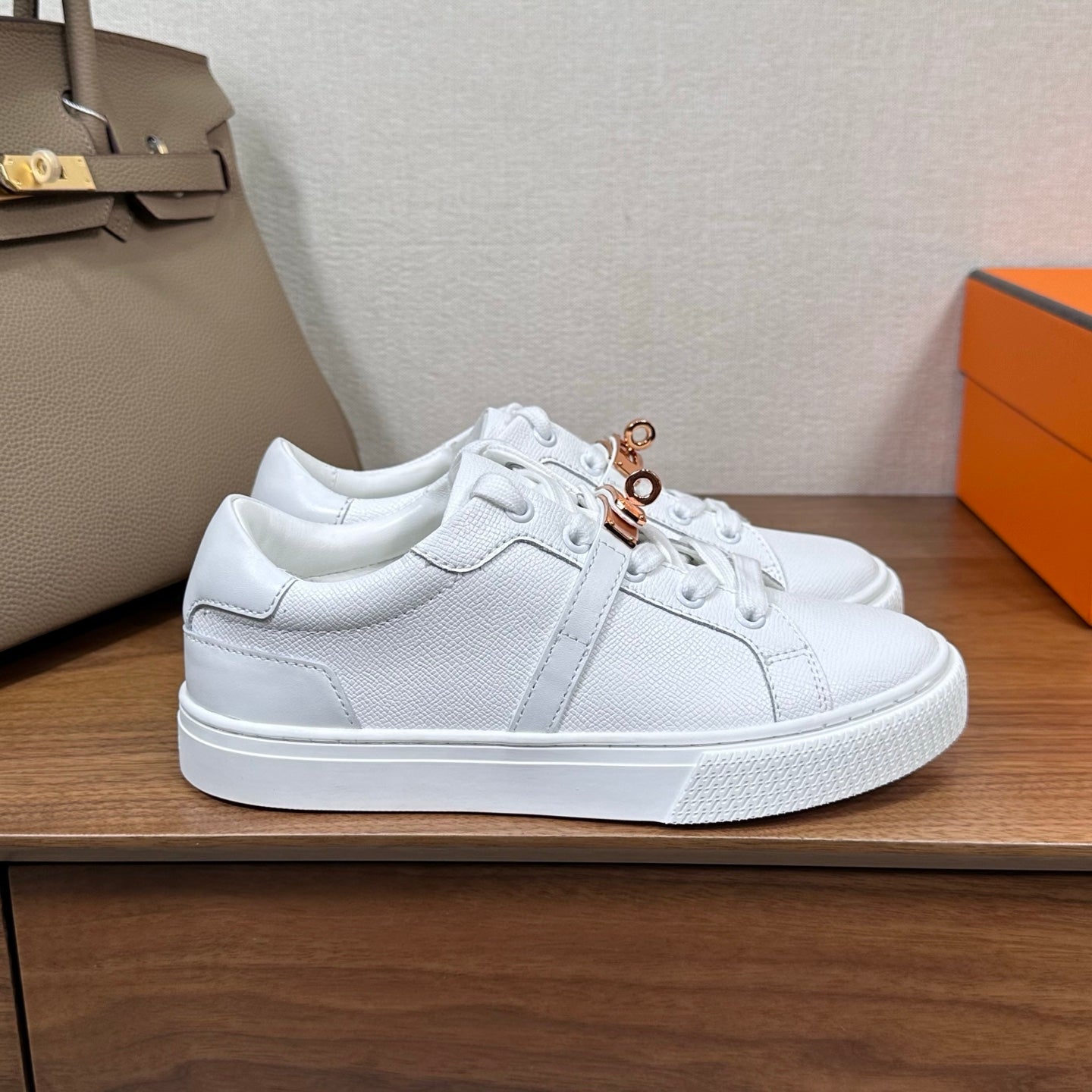 빙 공장 / 에르메스 커플 스니커즈