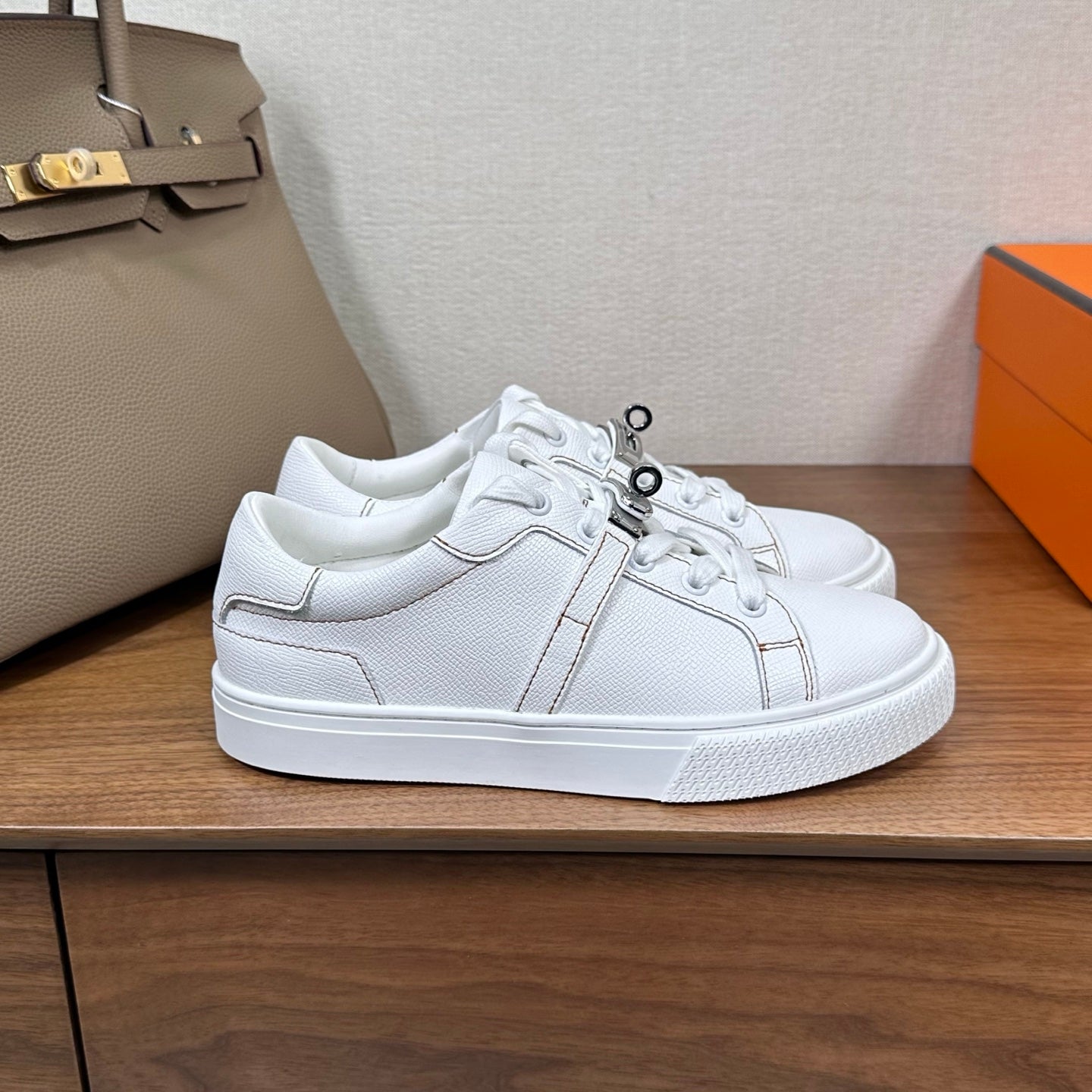 빙 공장 / 에르메스 커플 스니커즈