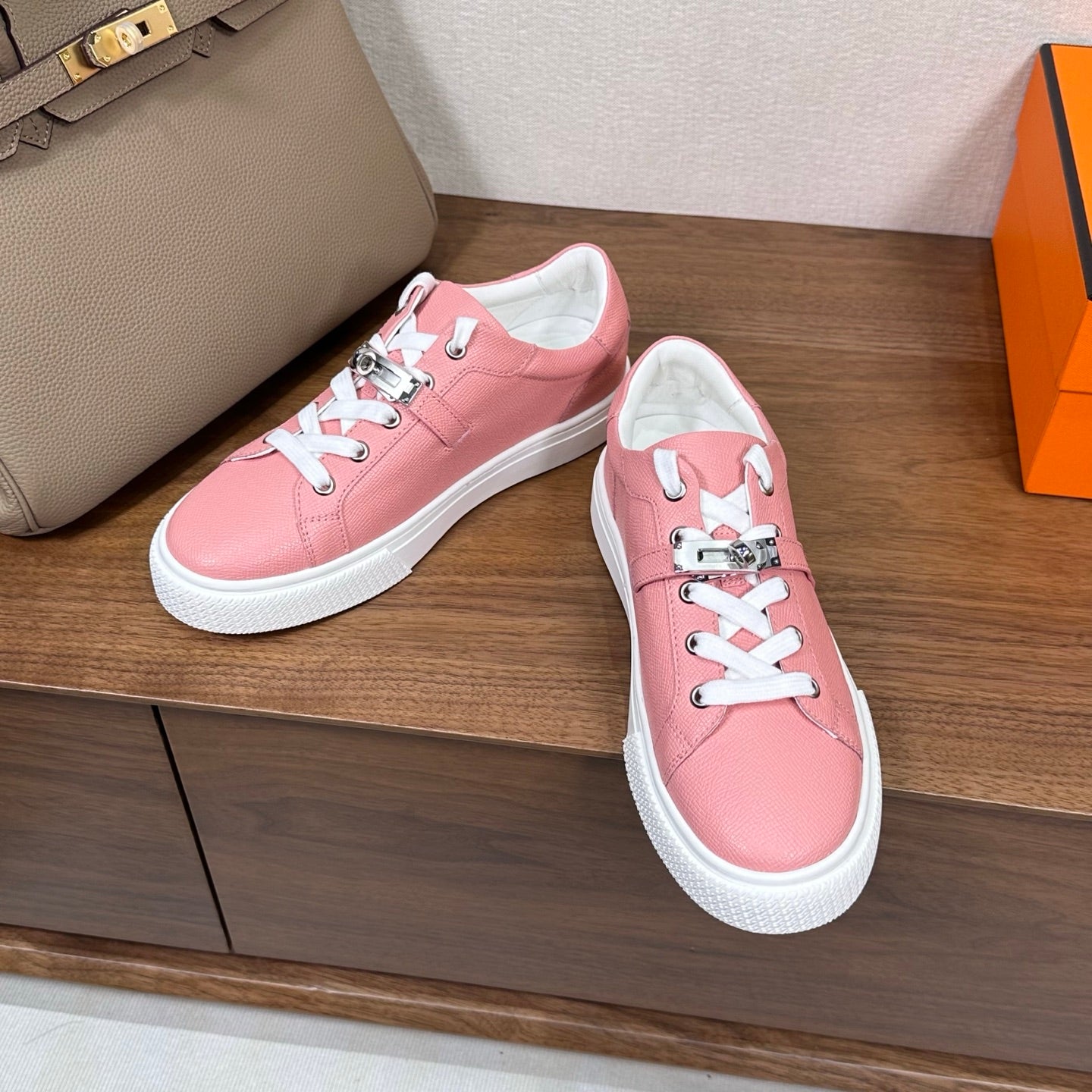 빙 공장 / 에르메스 커플 스니커즈