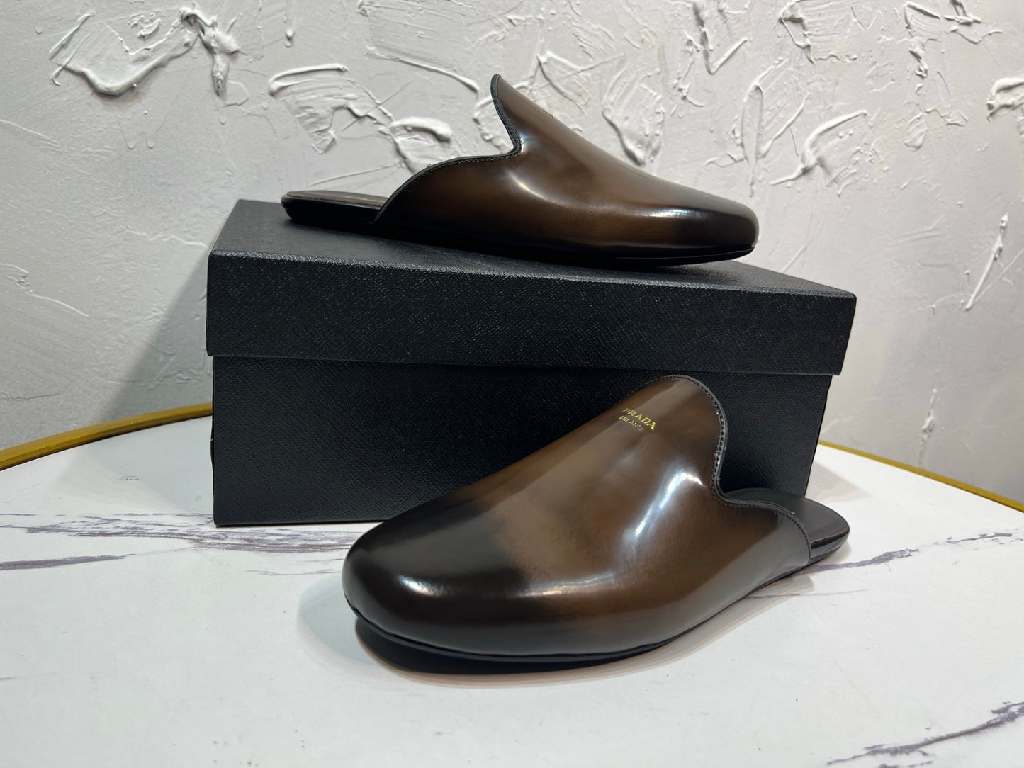 빙 공장 / 프라다 남성 가죽 구두 슬리퍼