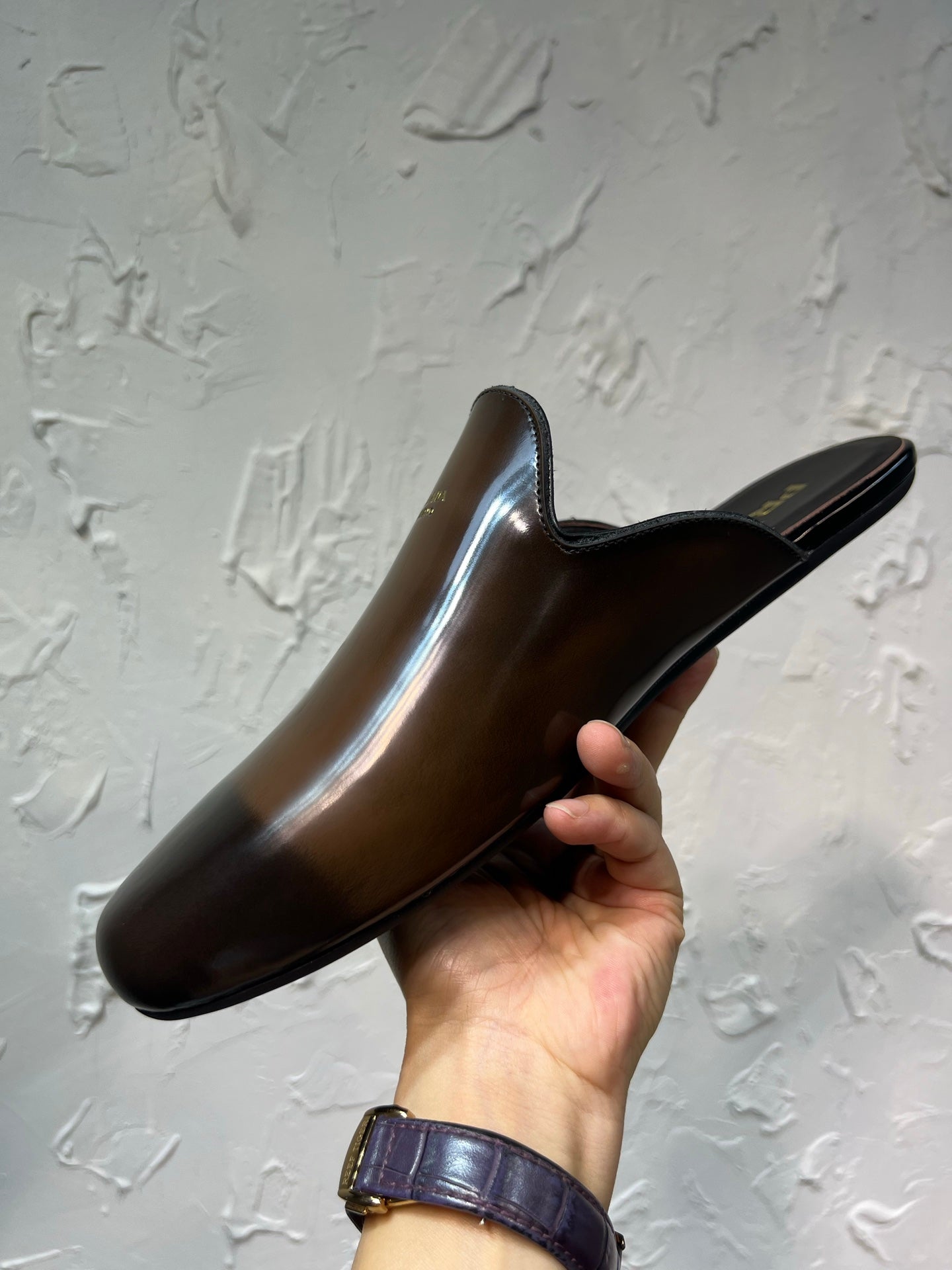 빙 공장 / 프라다 남성 가죽 구두 슬리퍼