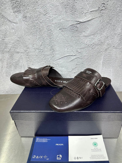 빙 공장 / 프라다 남성 가죽 슬리퍼