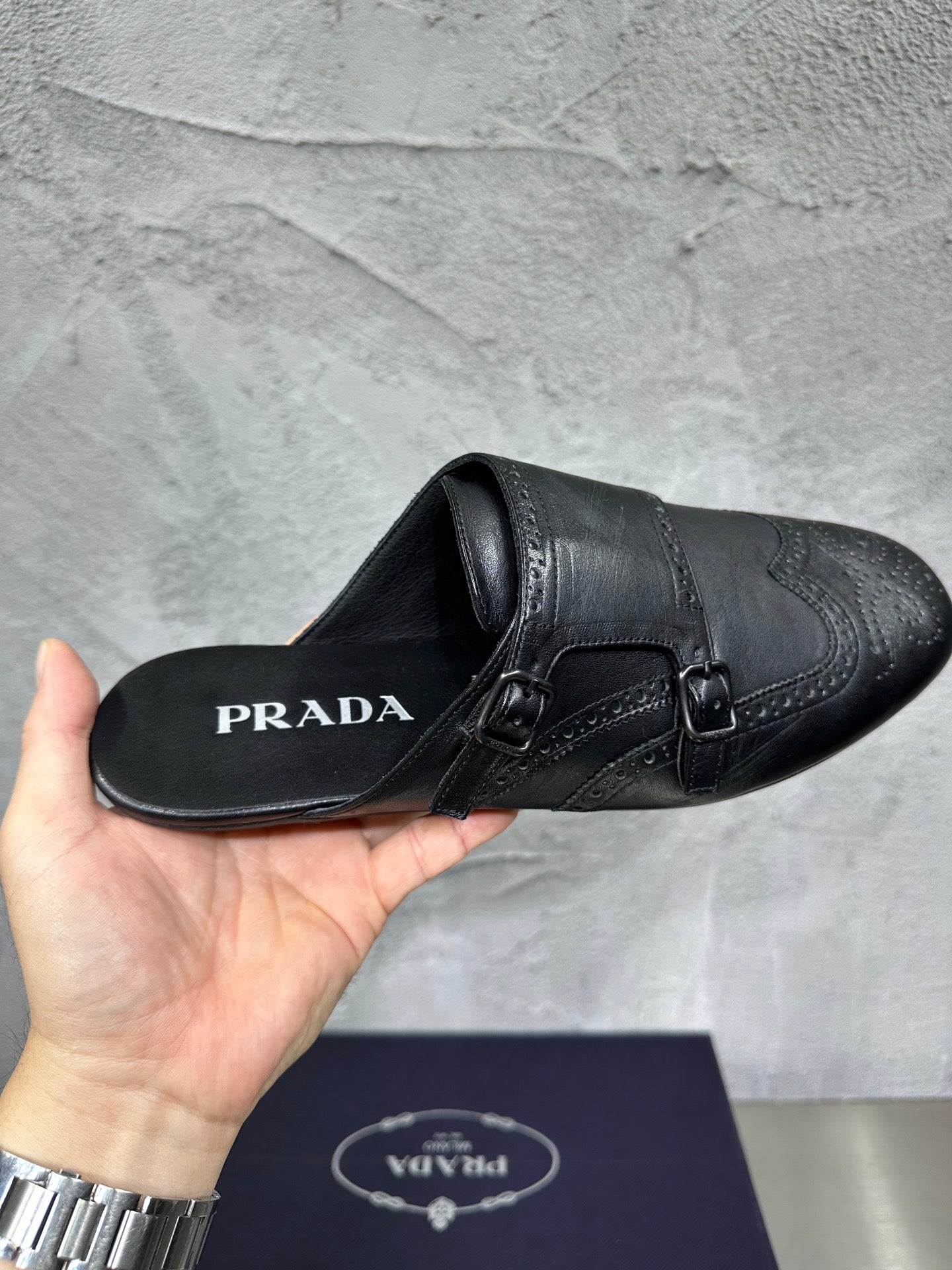 빙 공장 / 프라다 남성 가죽 구두 슬리퍼