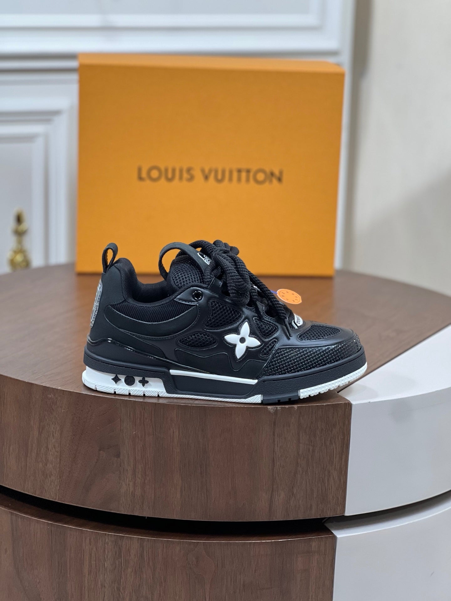 빙 공장 / 루이비통 커플 운동화