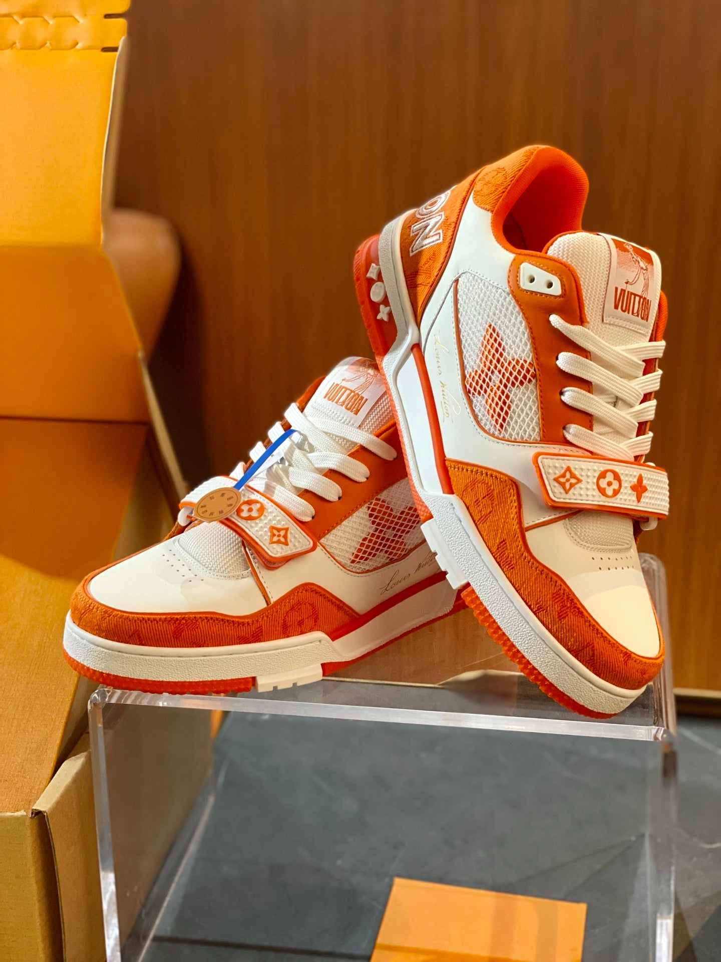 빙 공장 / 루이비통 커플 운동화