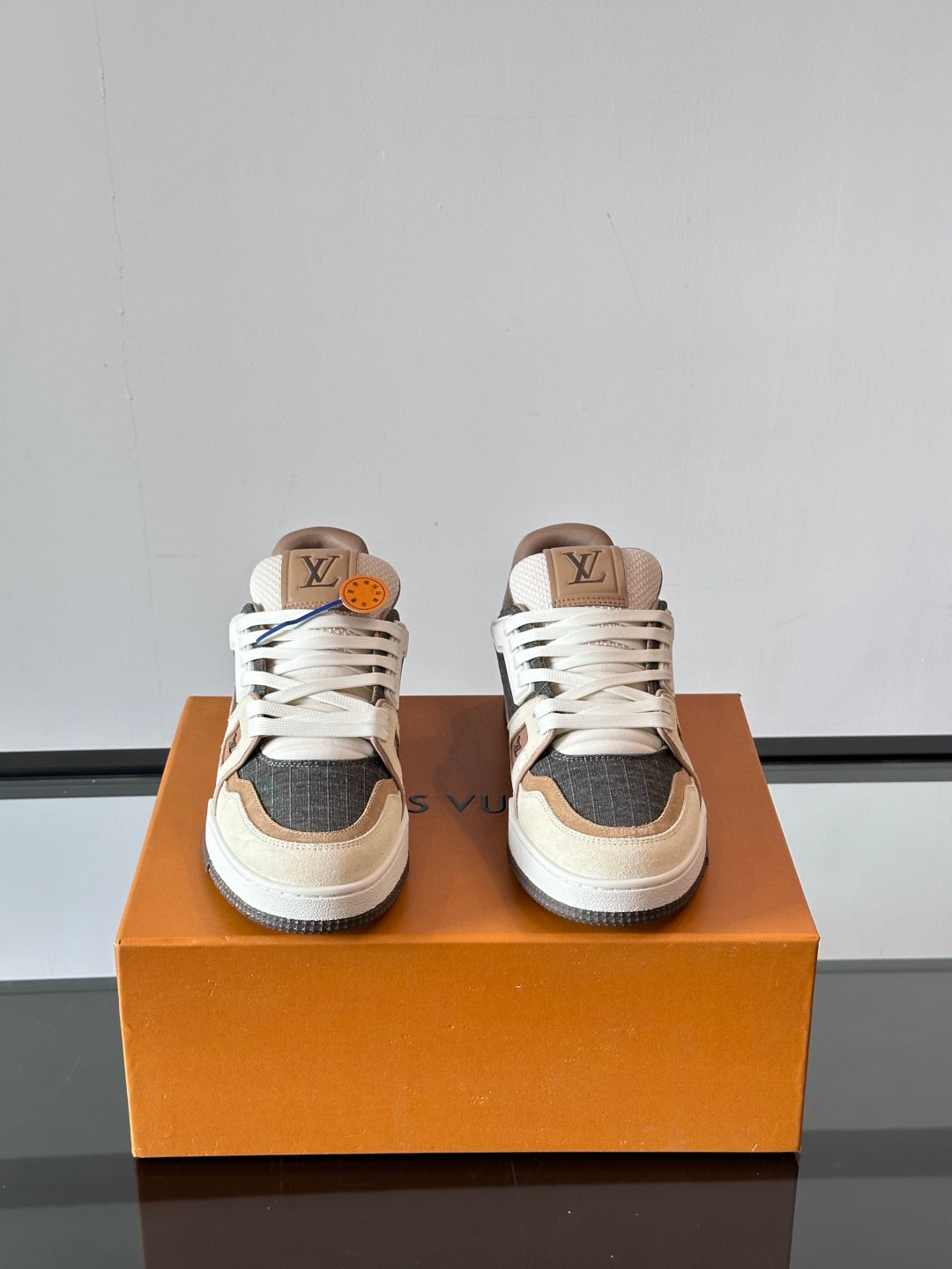 빙 공장 / 루이비통 커플 운동화