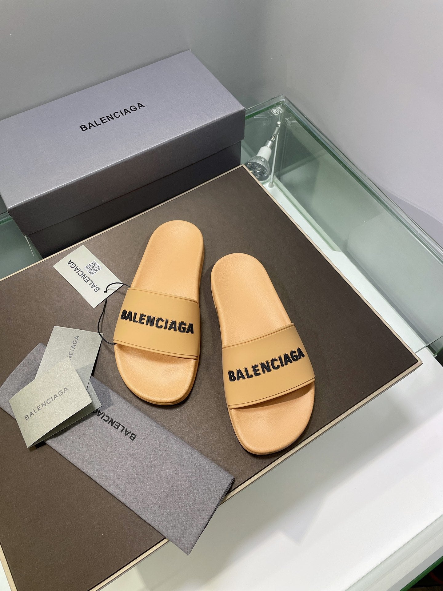 빙 공장 / 발렌시아가 남성 여성 슬리퍼