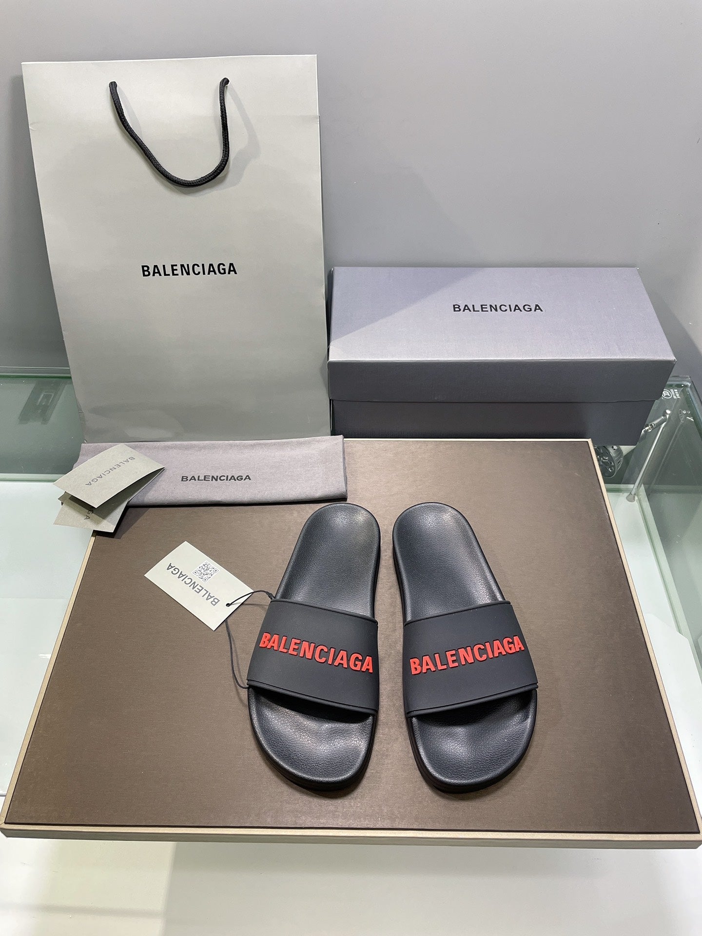 빙 공장 / 발렌시아가 남성 여성 슬리퍼