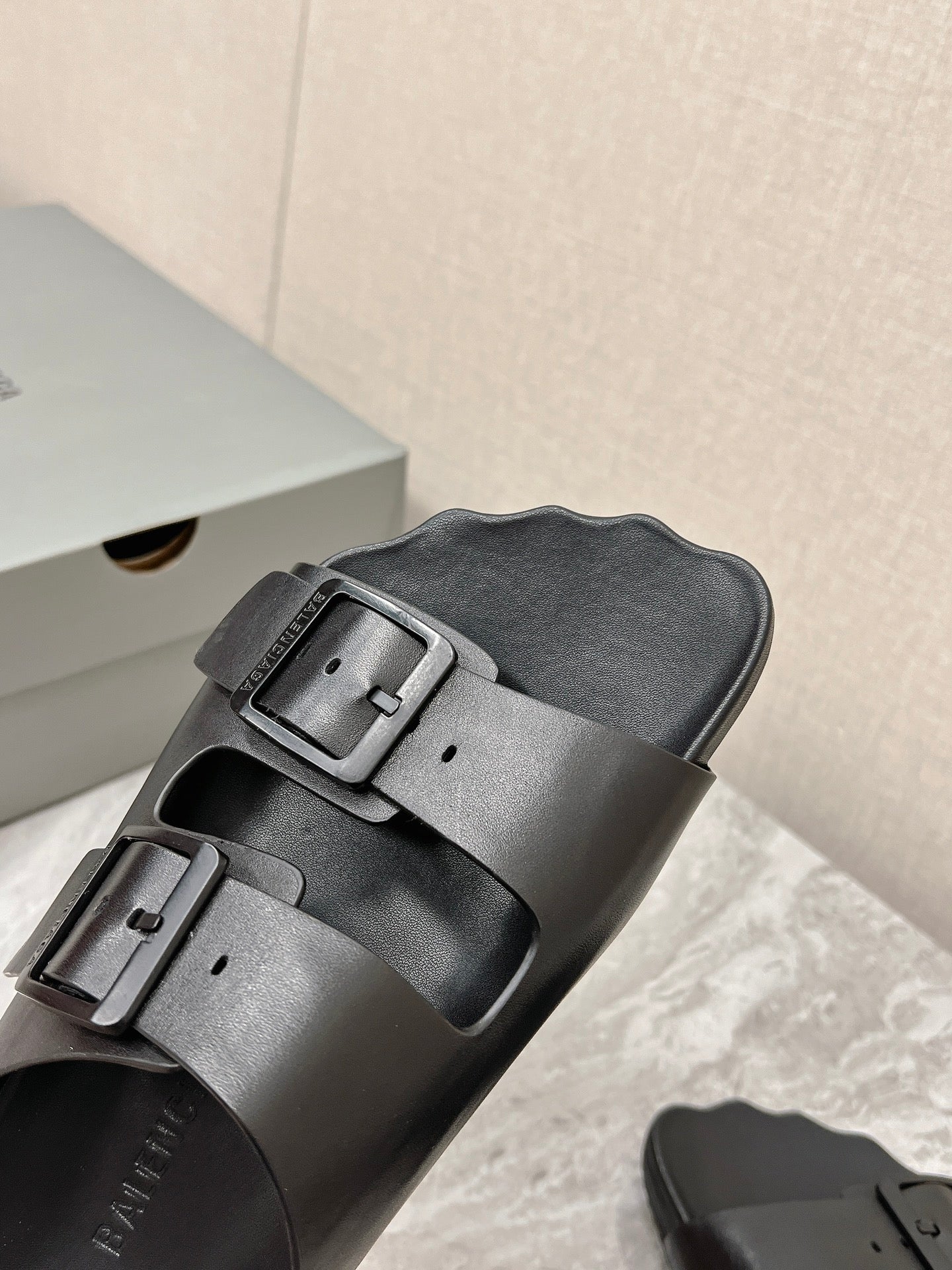 빙 공장 / 발렌시아가 남성 여성 슬리퍼