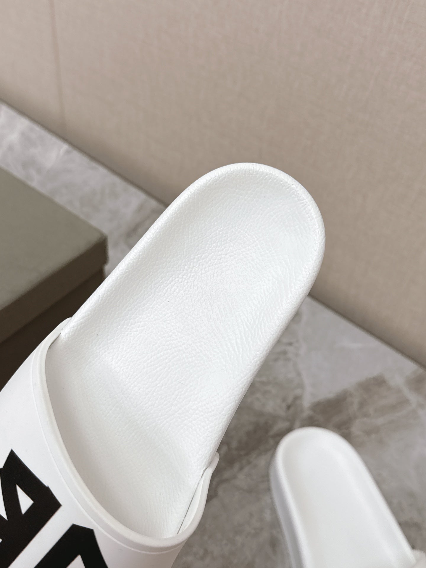 빙 공장 / 발렌시아가 남성 여성 슬리퍼