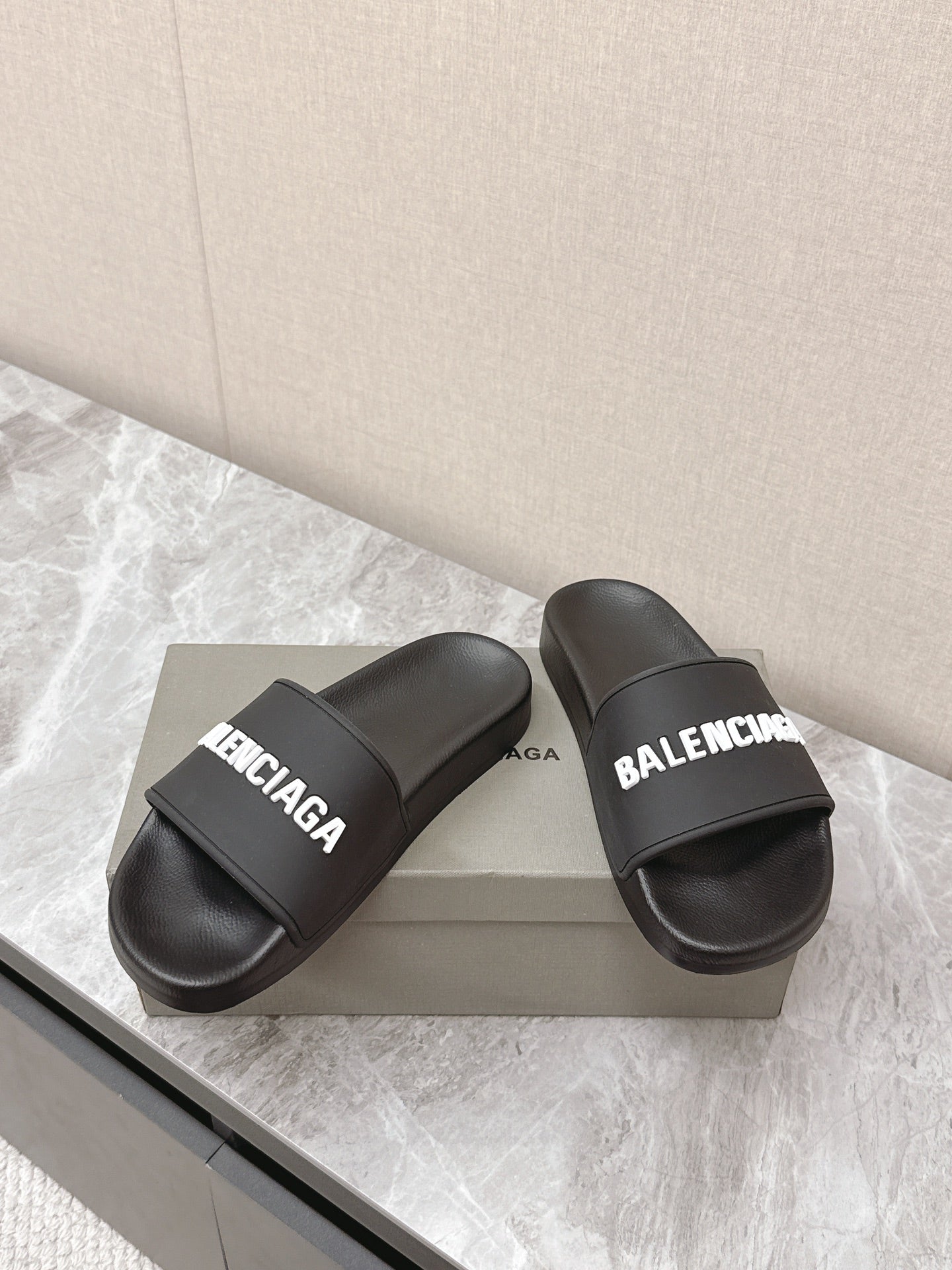빙 공장 / 발렌시아가 남성 여성 슬리퍼