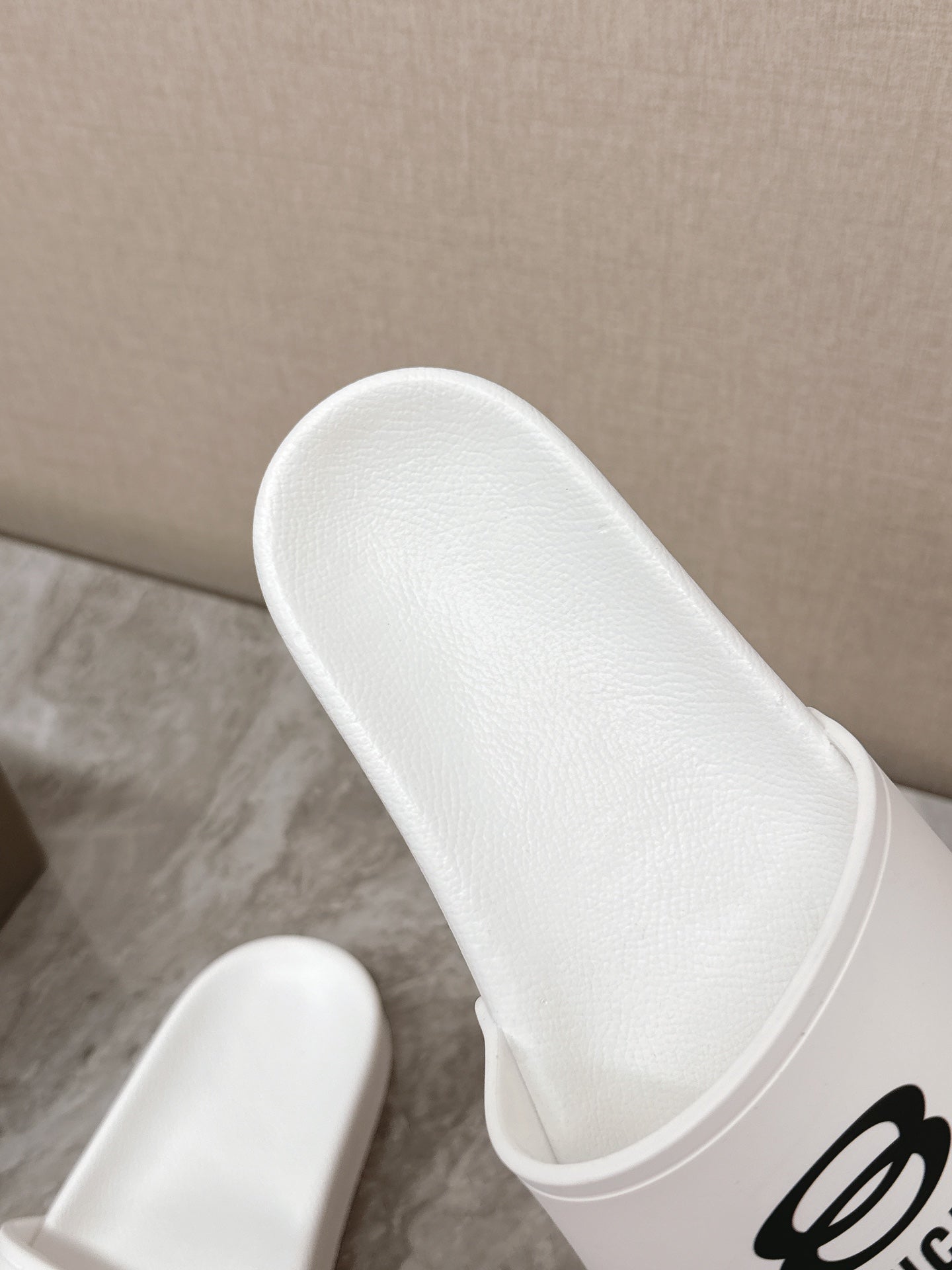 빙 공장 / 발렌시아가 남성 여성 슬리퍼