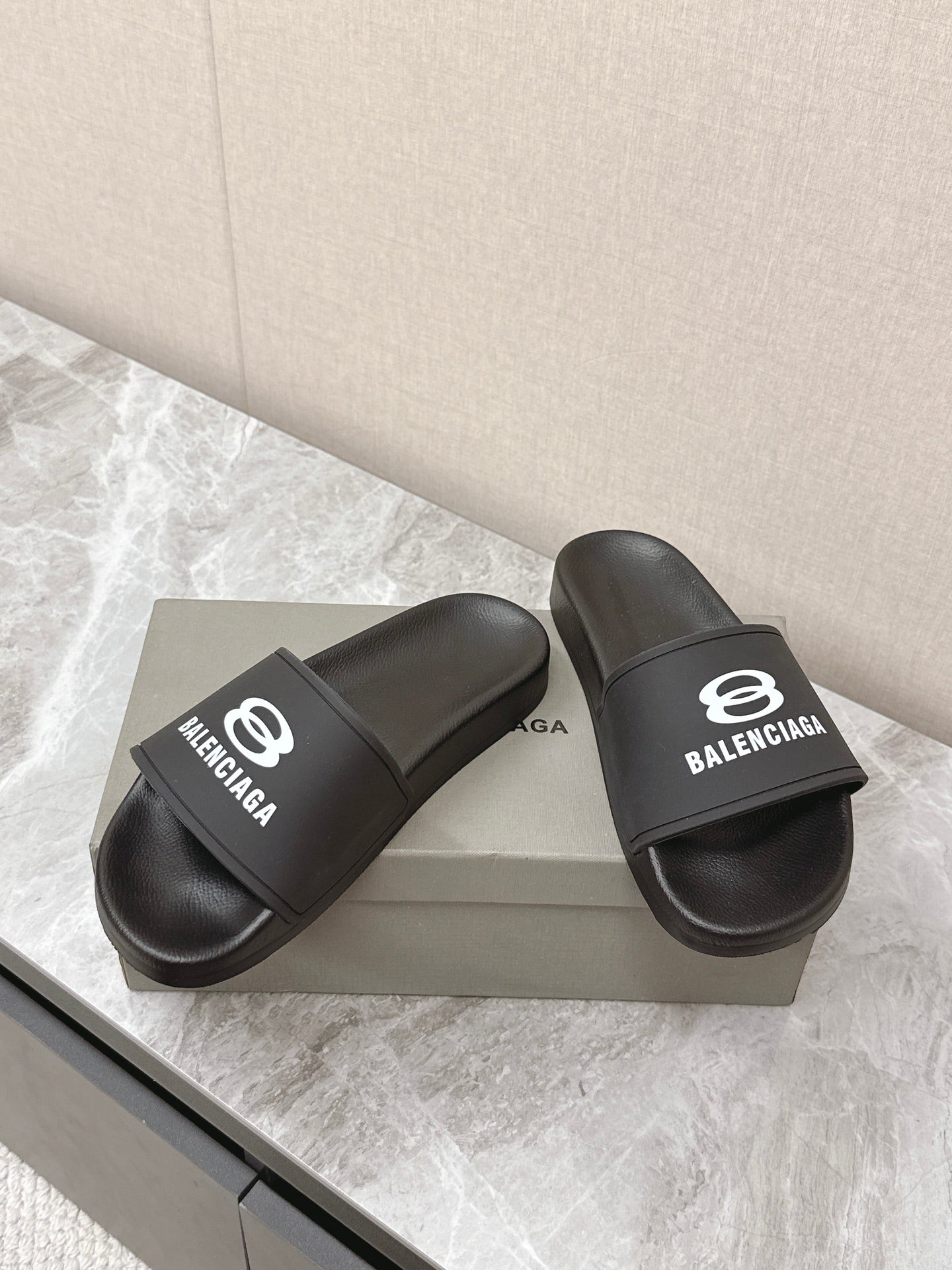 빙 공장 / 발렌시아가 남성 여성 슬리퍼