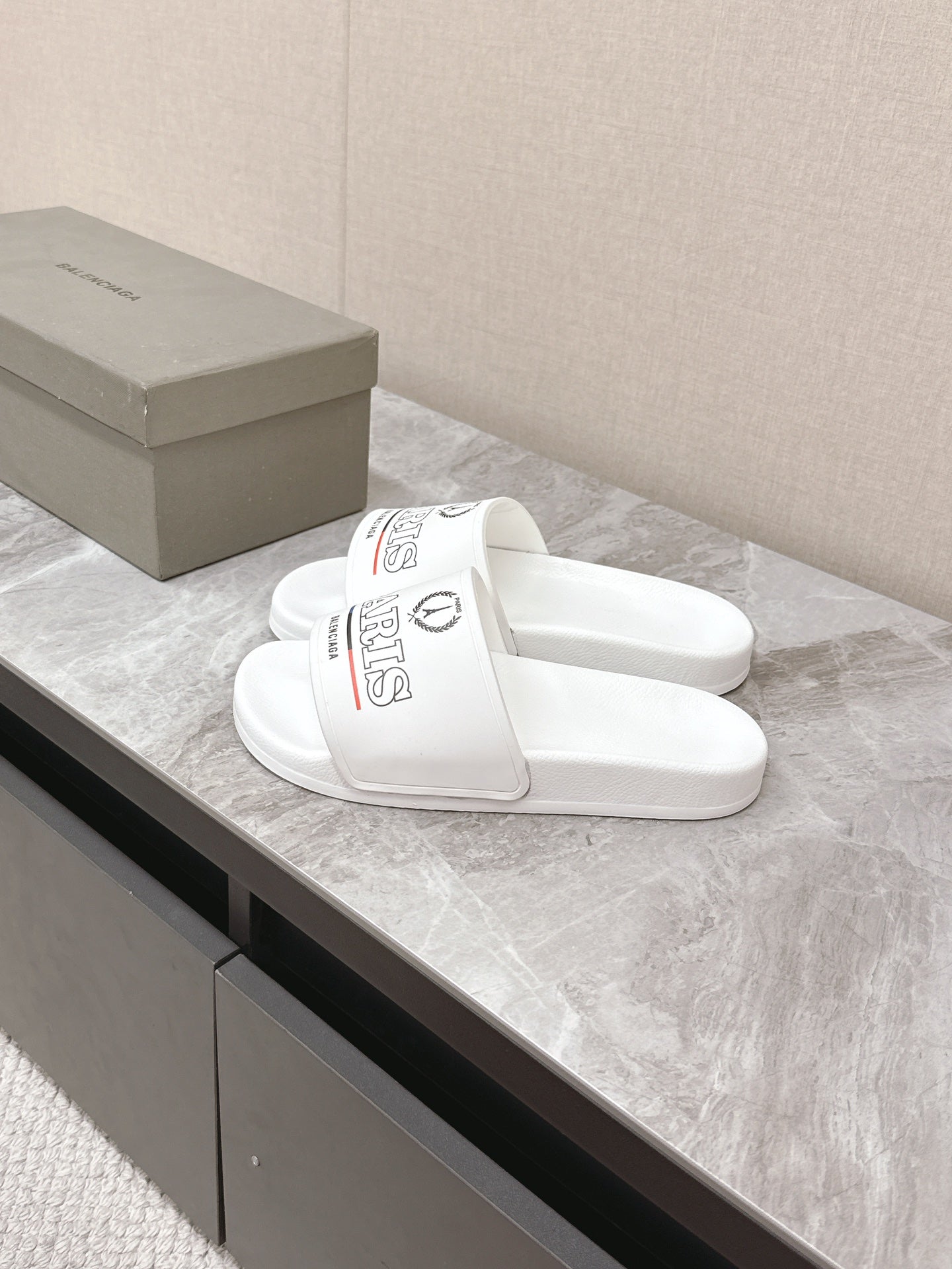 빙 공장 / 발렌시아가 남성 여성 슬리퍼