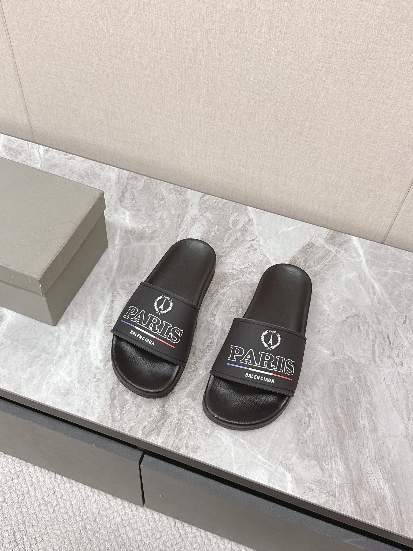 빙 공장 / 발렌시아가 남성 여성 슬리퍼