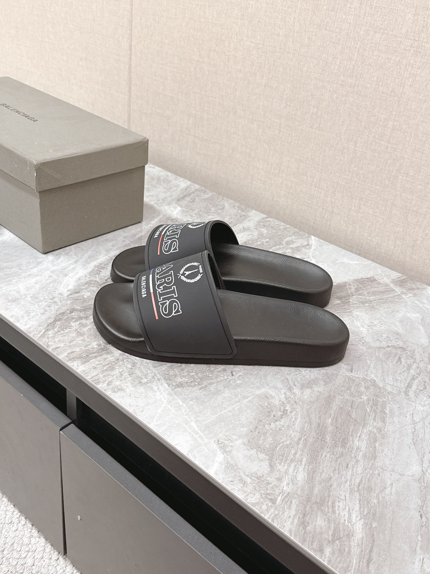 빙 공장 / 발렌시아가 남성 여성 슬리퍼