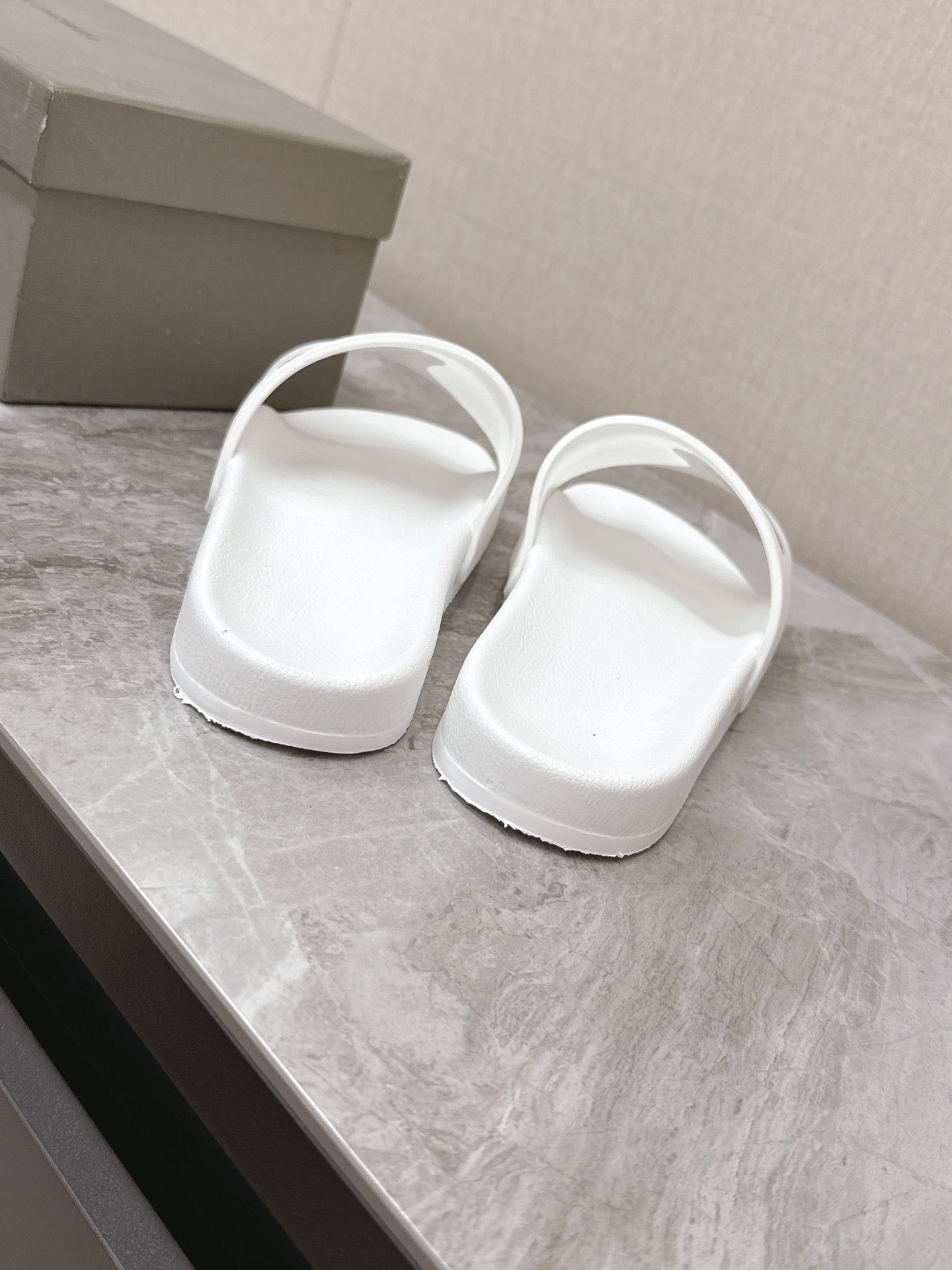 빙 공장 / 발렌시아가 남성 여성 슬리퍼