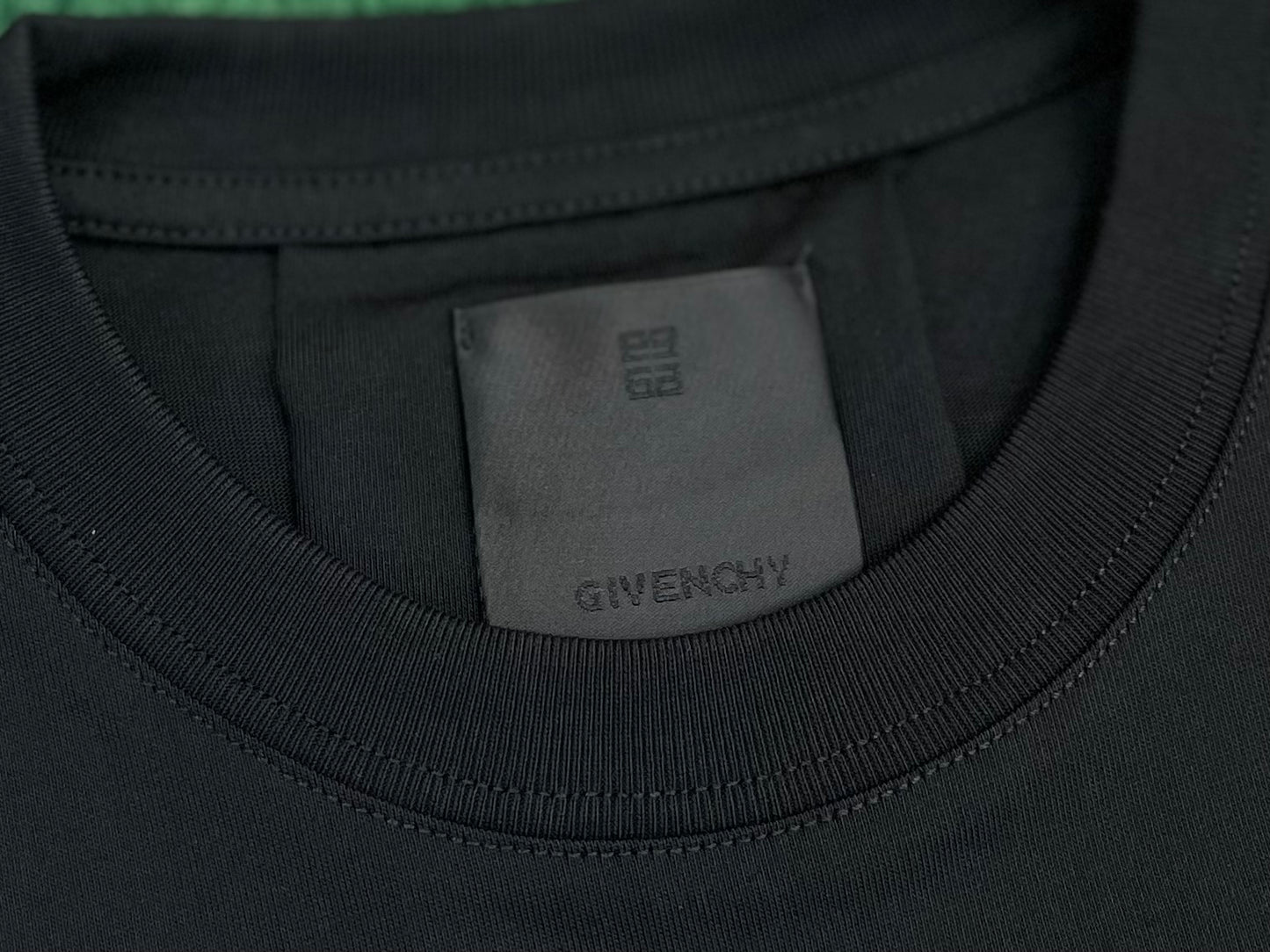 BVG / 지방시 남성 반팔티