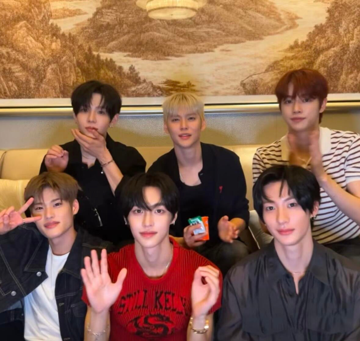 BVG / 아미 남성 여성 니트