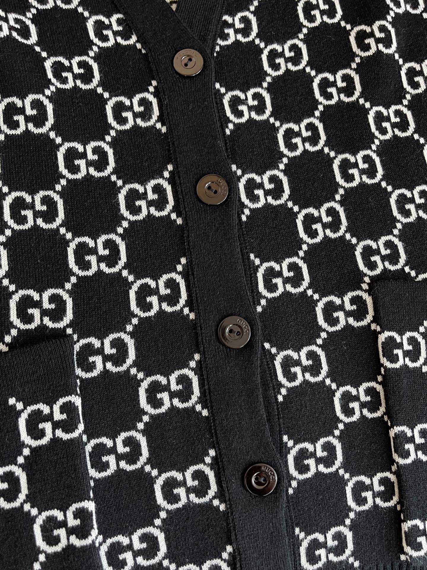 티모 공장 / 구찌 여성 양면 니트 카디건