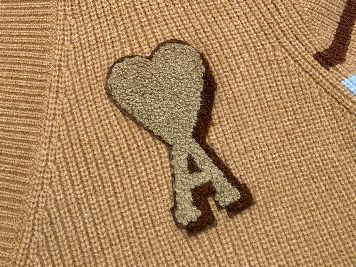 R공장 / 아미 남성 보이넥 니트