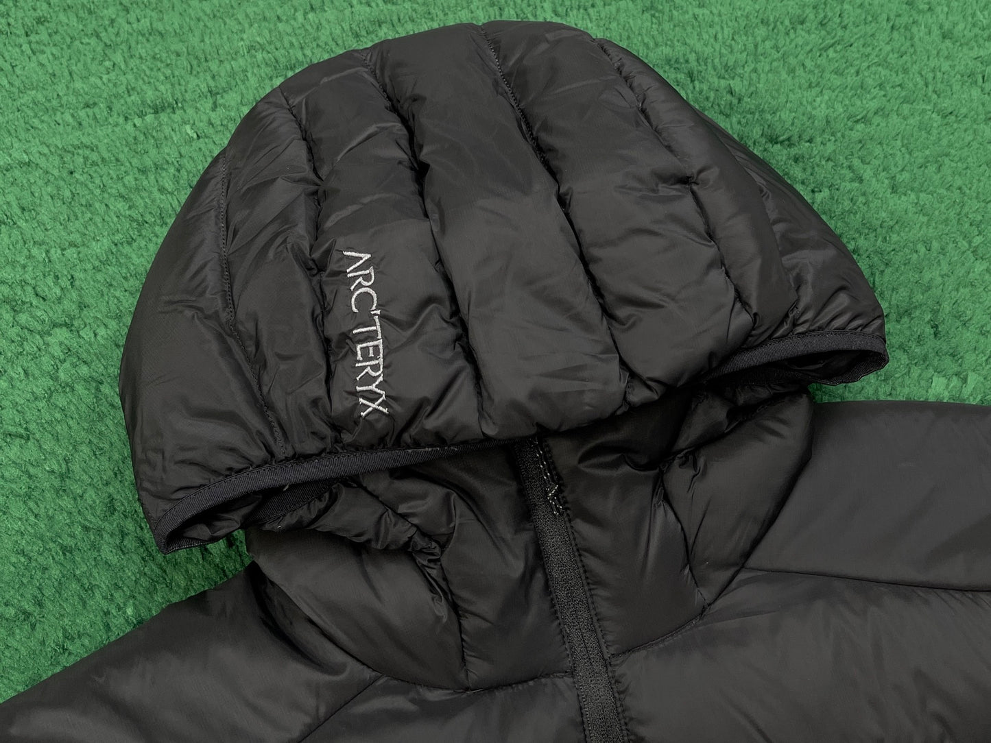 R공장 / 아크테릭스 남성 가벼운 방풍 보온 후드 패딩