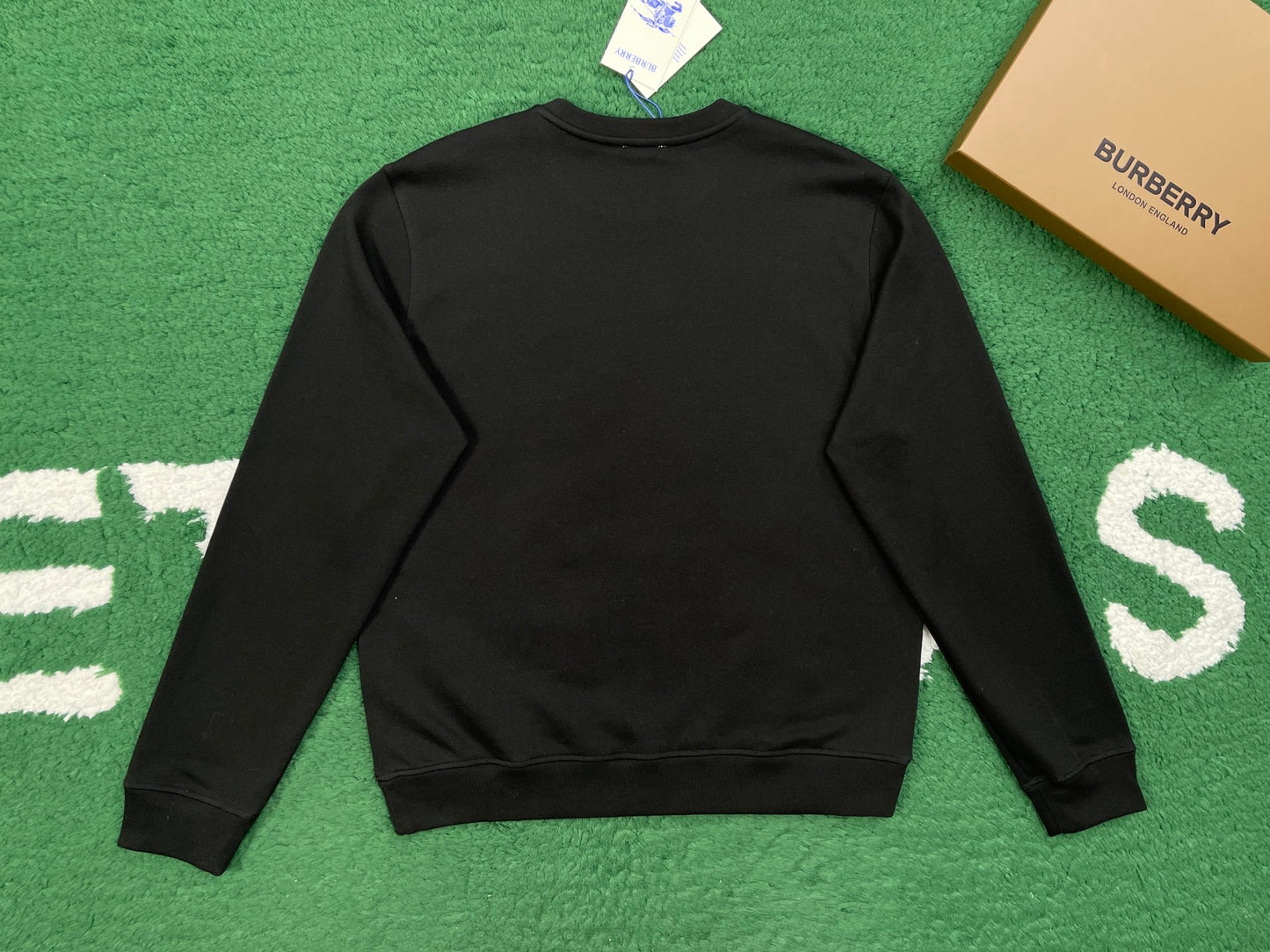 R공장 / 버버리 남성 라운드넥 맨투맨