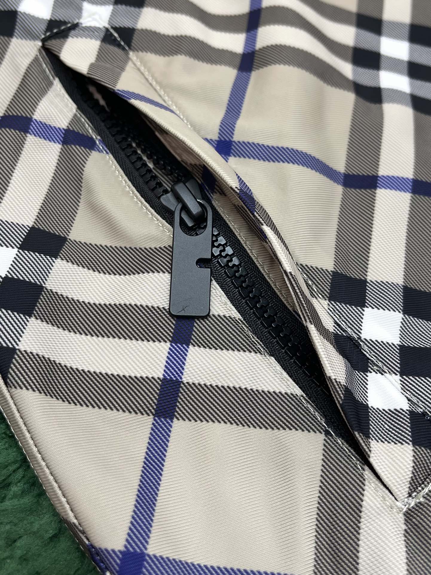 BVG / 버버리 남성 여성 양면 점퍼 코트