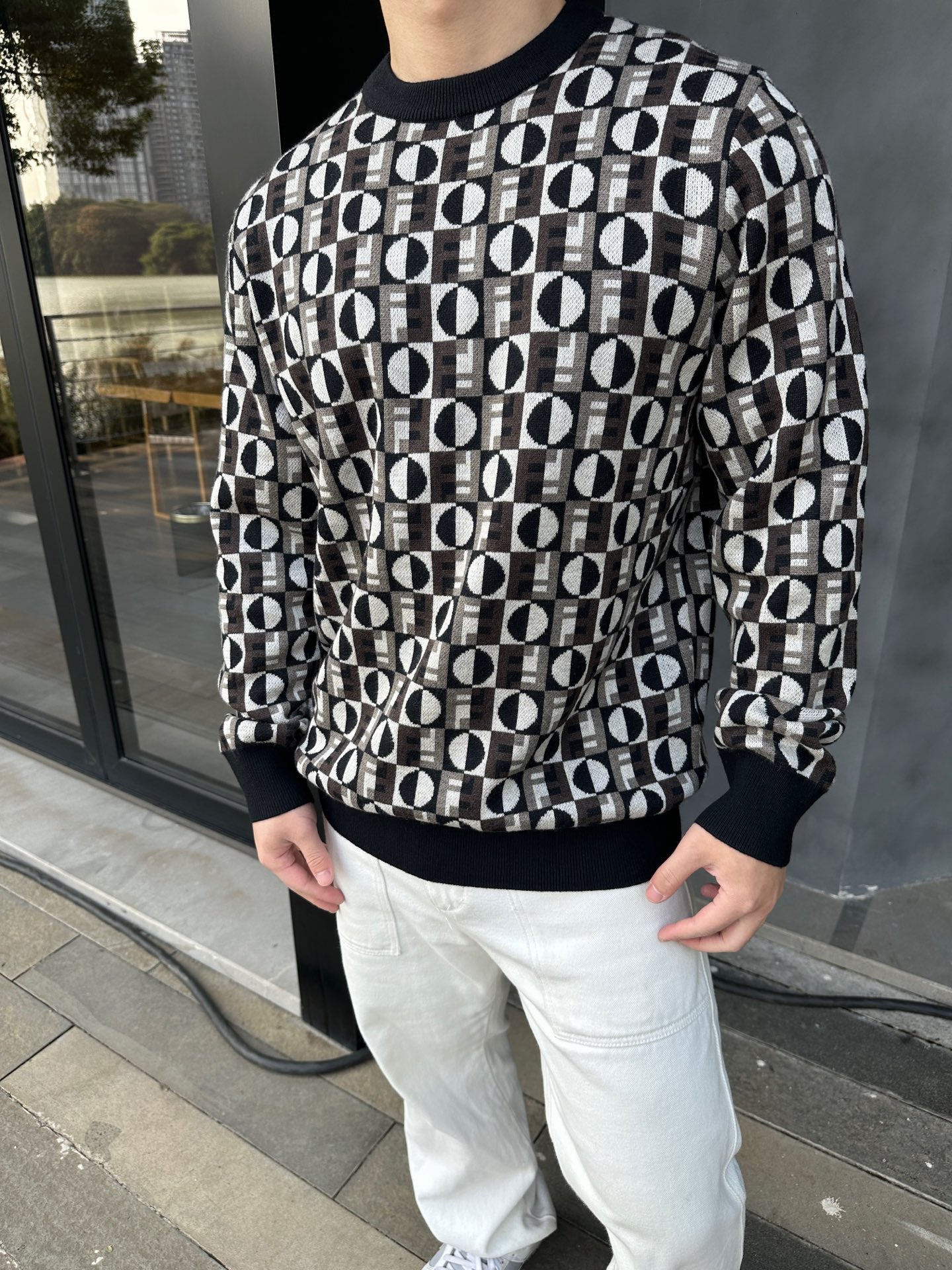 ZZLL / 펜디 니트 스웨터