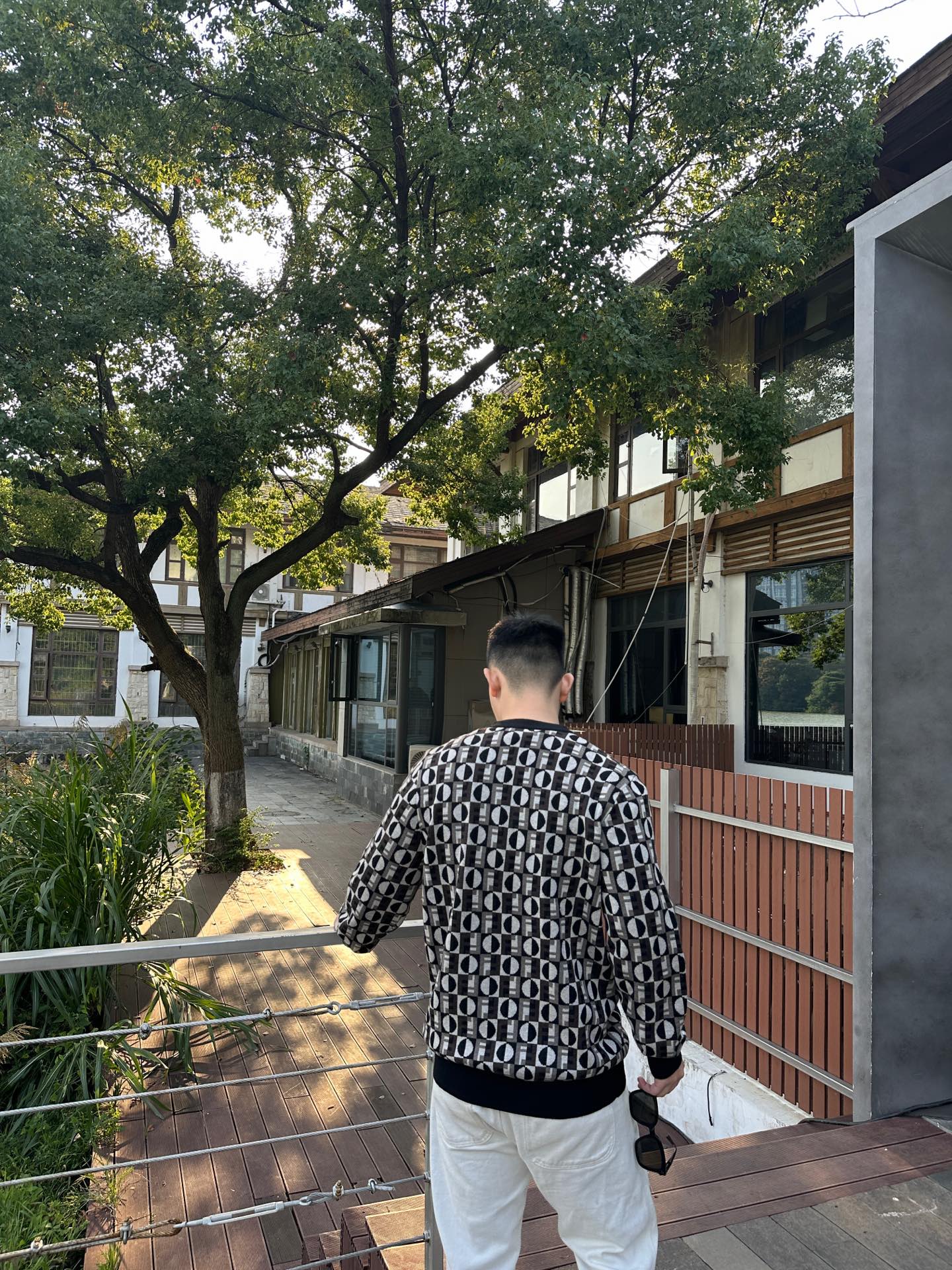 ZZLL / 펜디 니트 스웨터