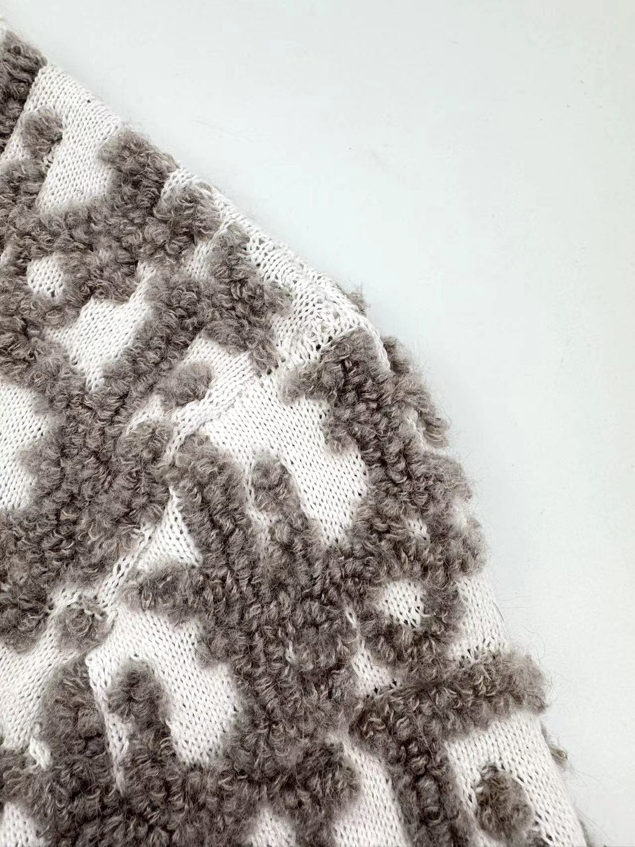 ZZLL / 디올 니트 코트